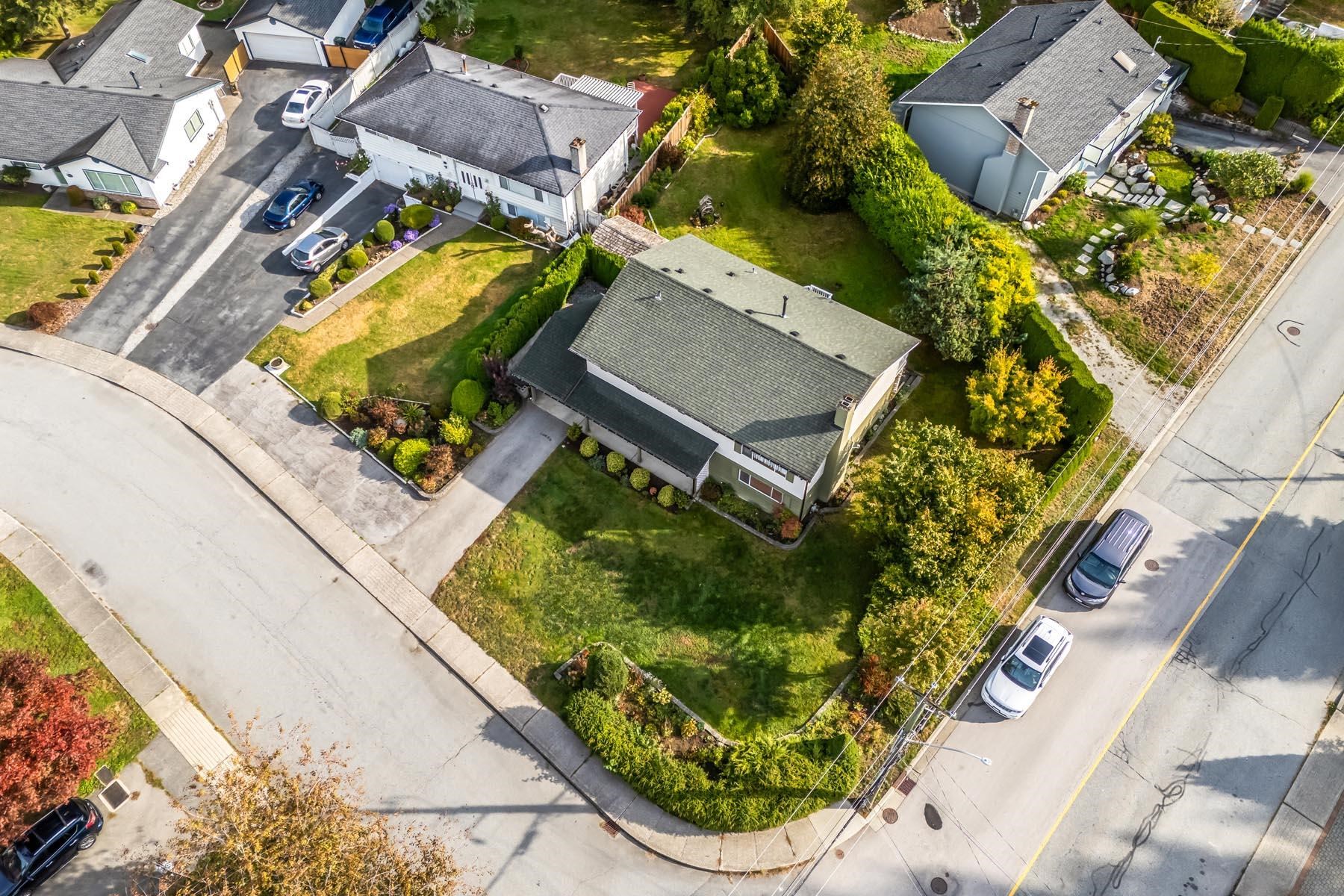 661 CYPRESS STREET 11