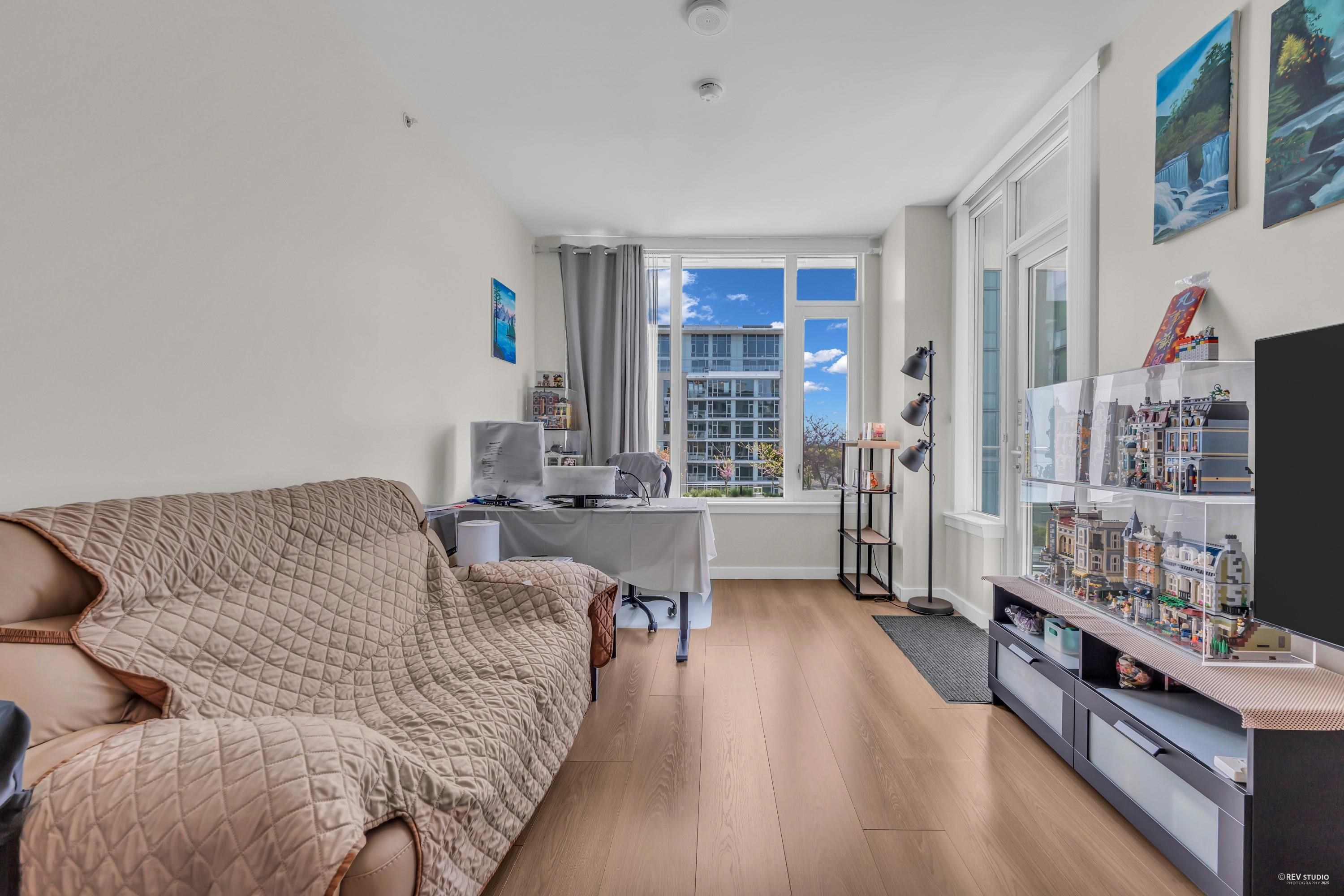 1106 8688 HAZELBRIDGE WAY 16