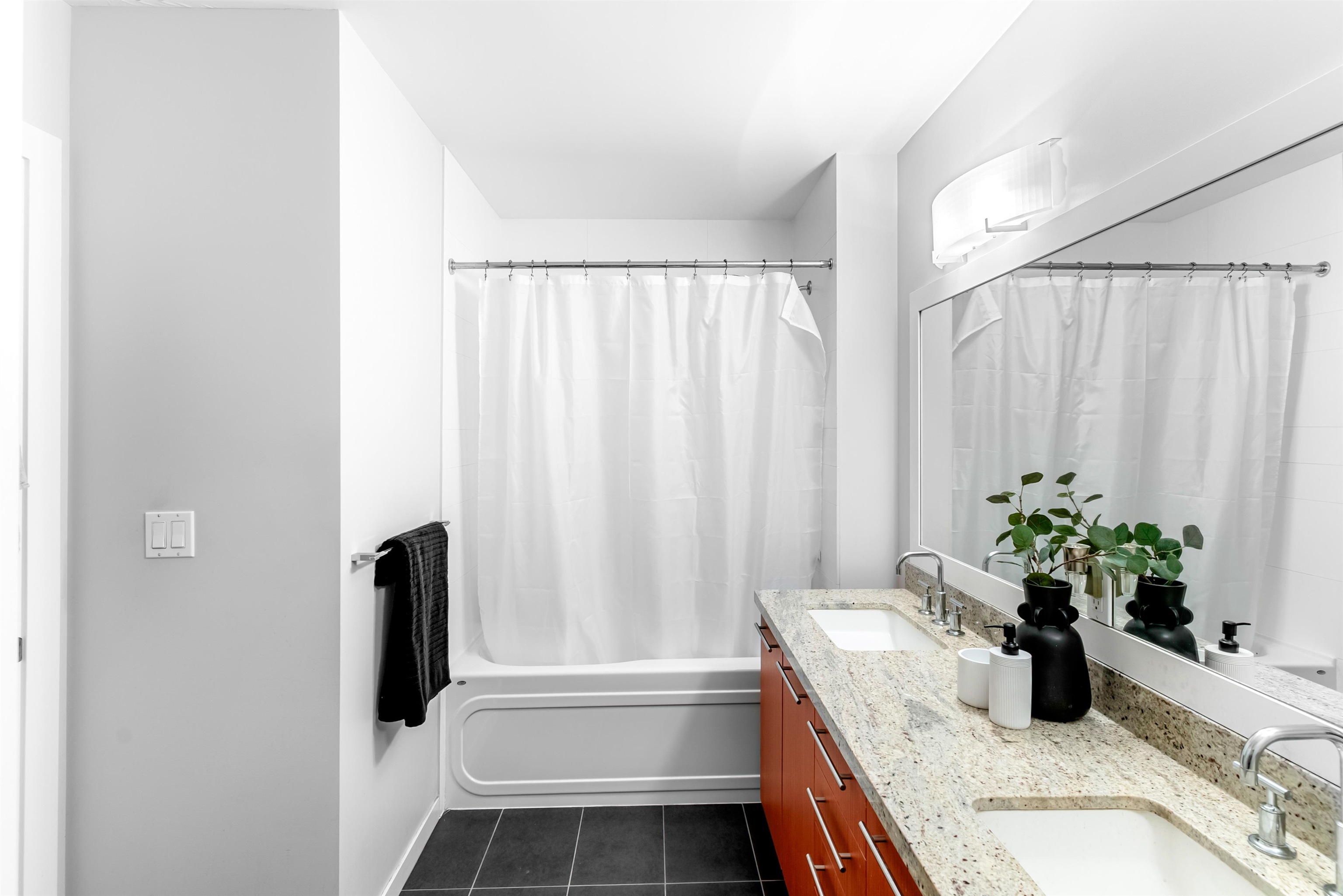 3103 2133 DOUGLAS ROAD 26