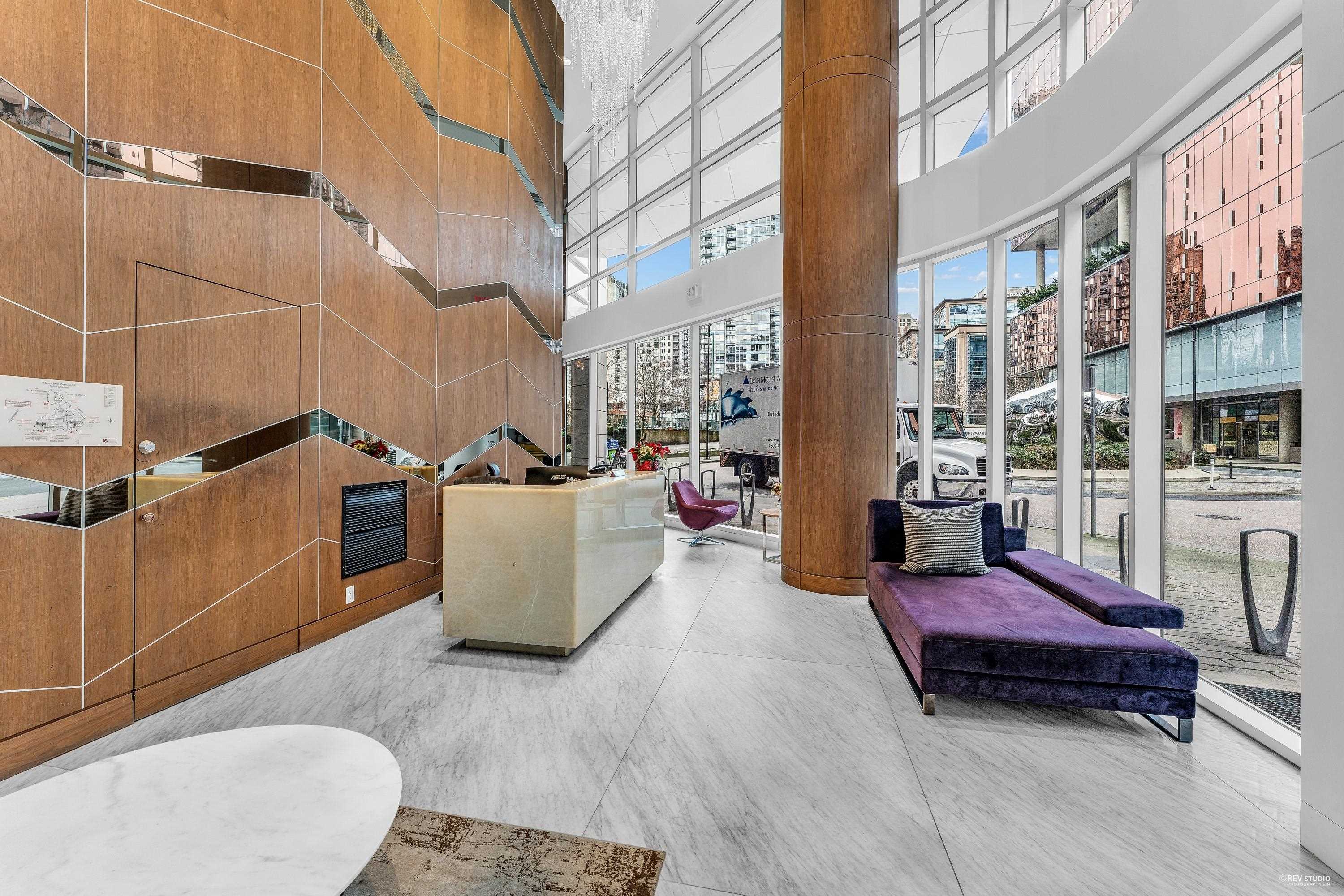 1608 68 SMITHE STREET 2