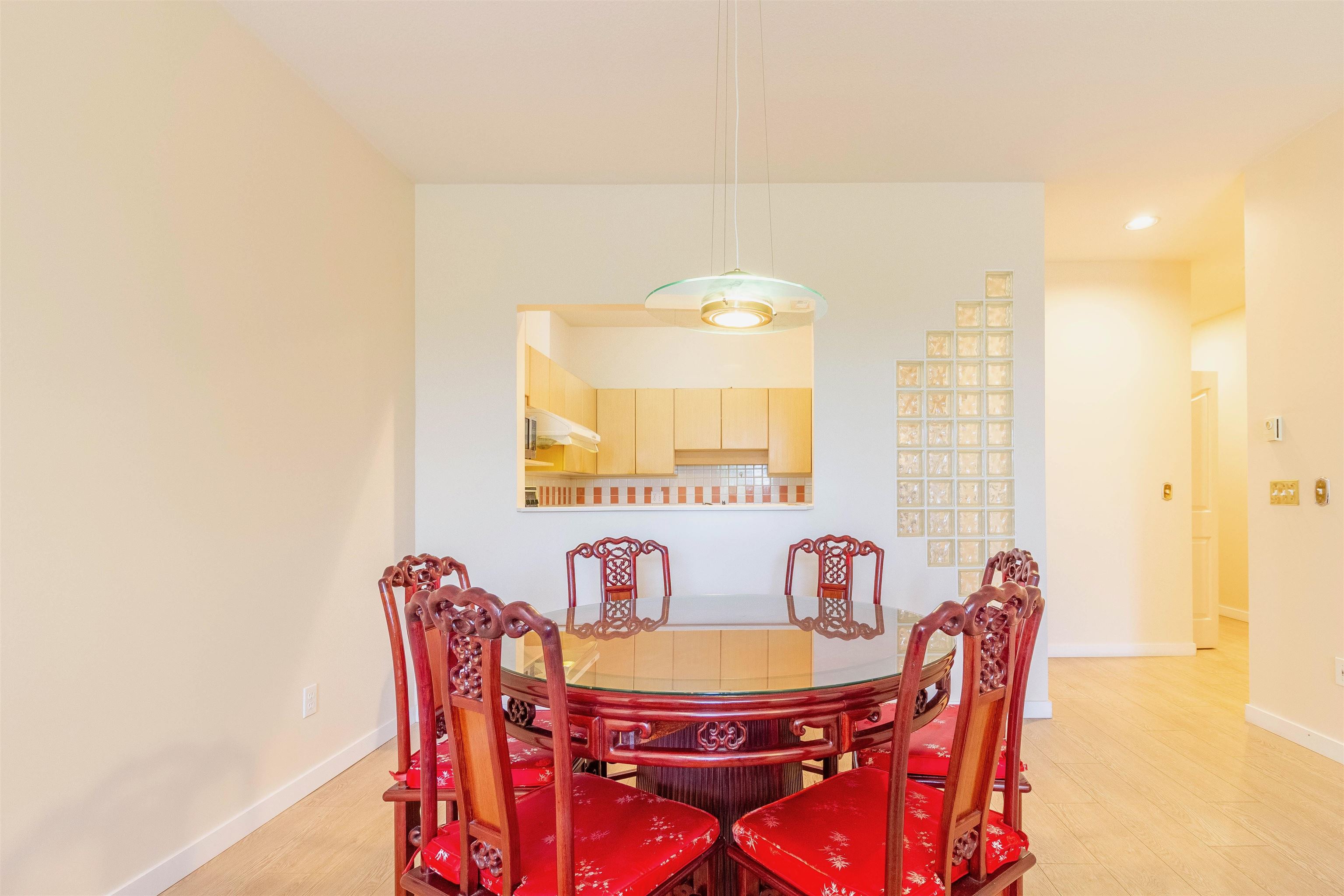 306 4951 SANDERS STREET 9