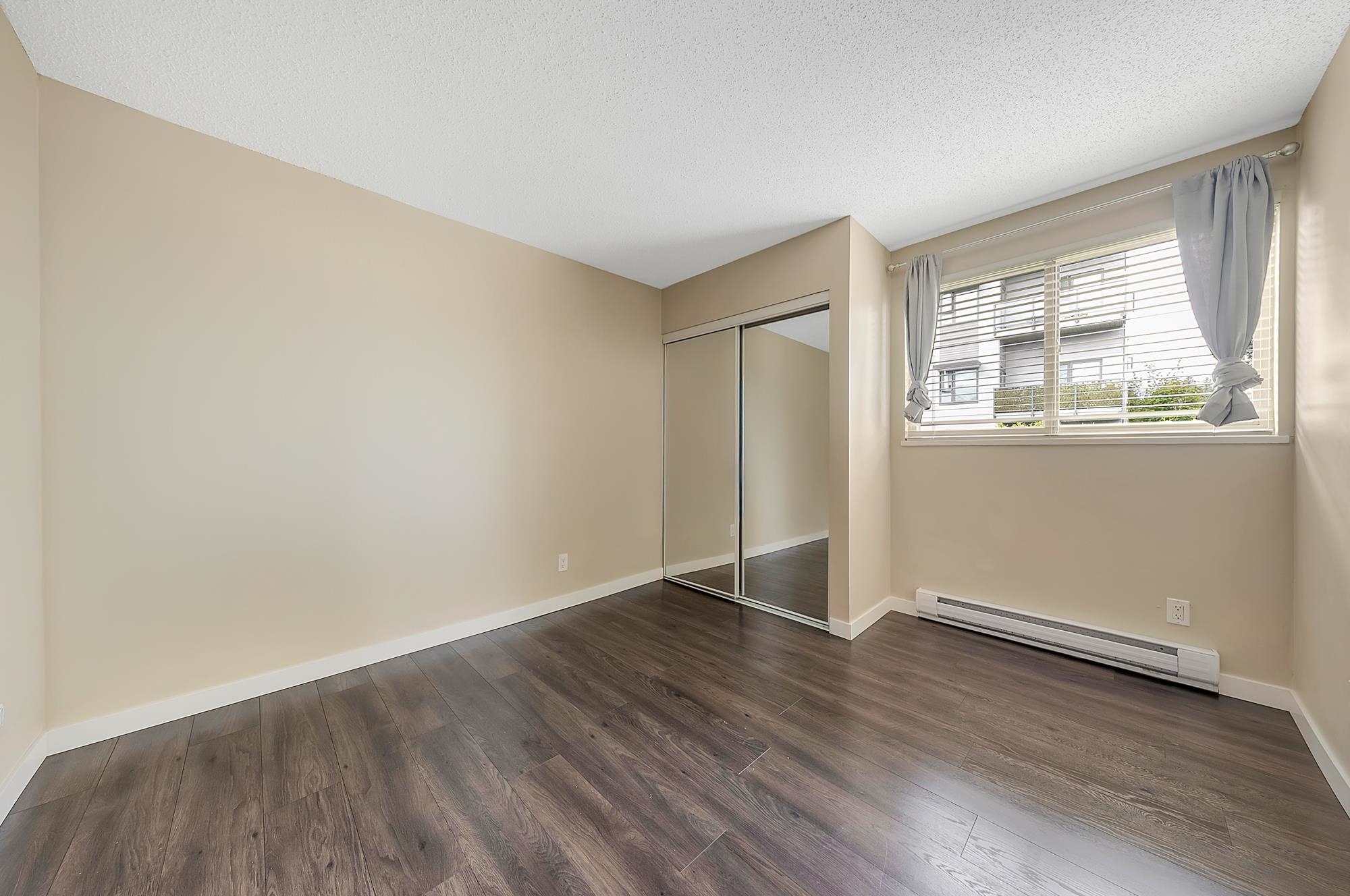 303 1121 HOWIE AVENUE 15