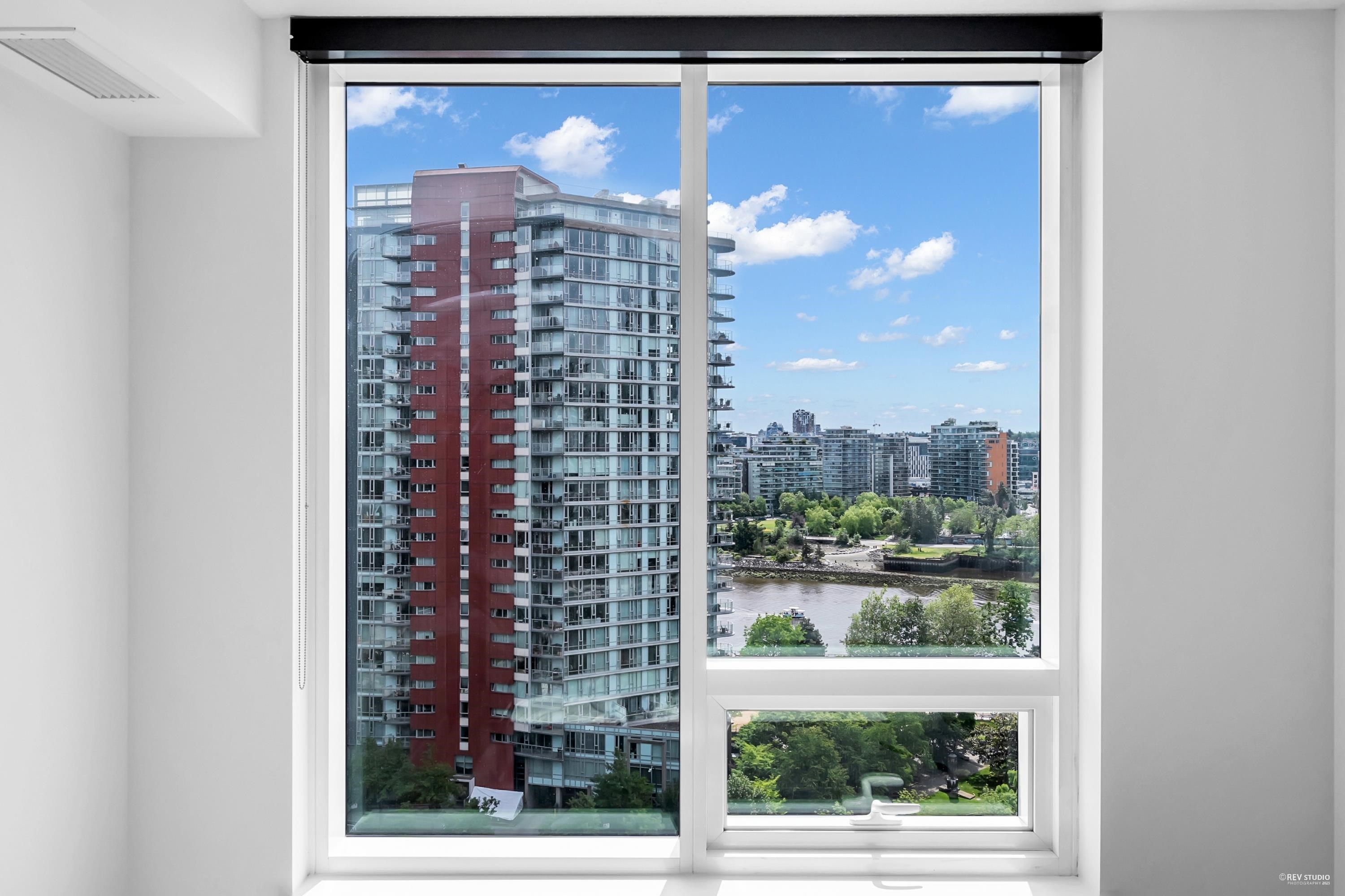 1608 68 SMITHE STREET 19