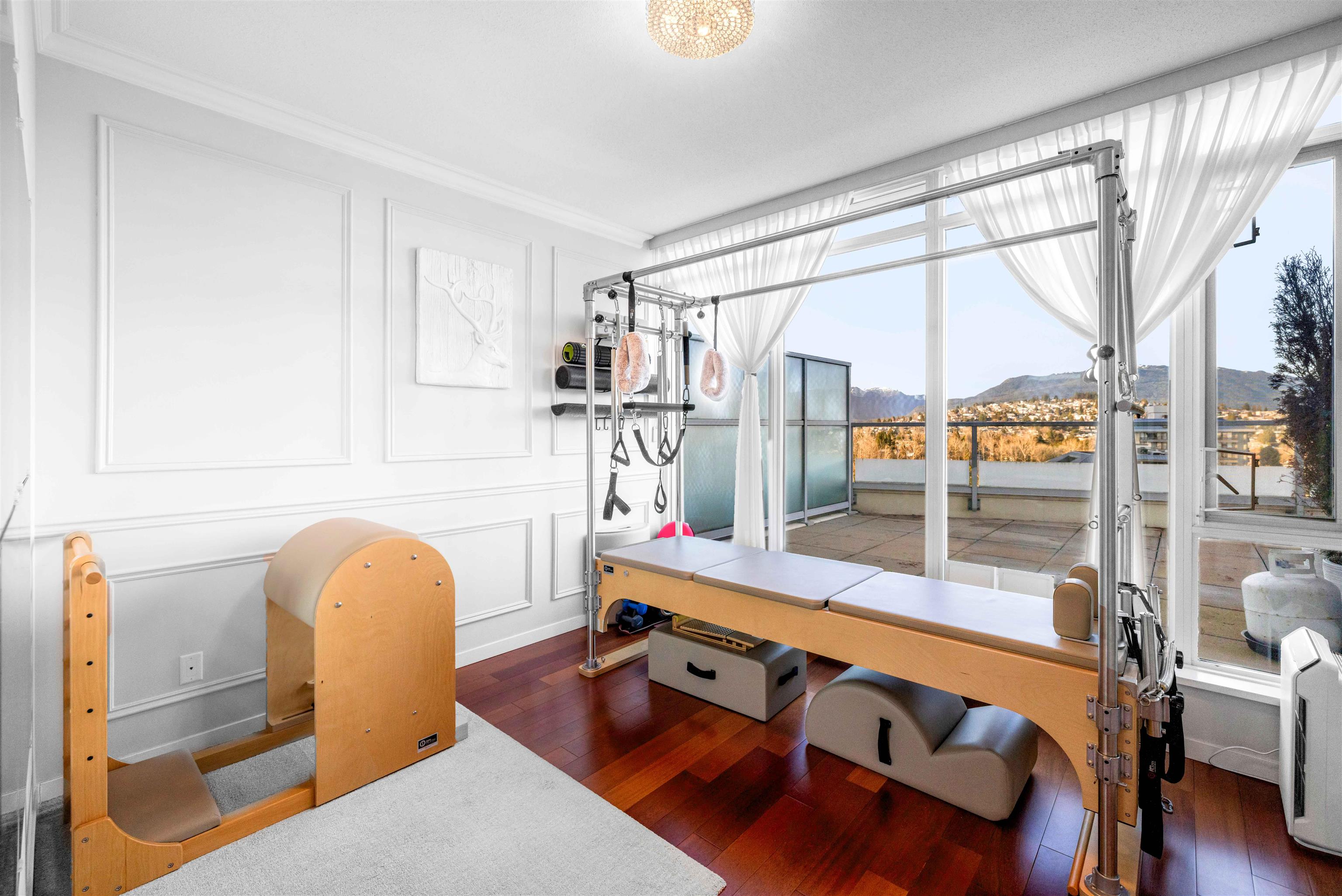 3103 2133 DOUGLAS ROAD 28