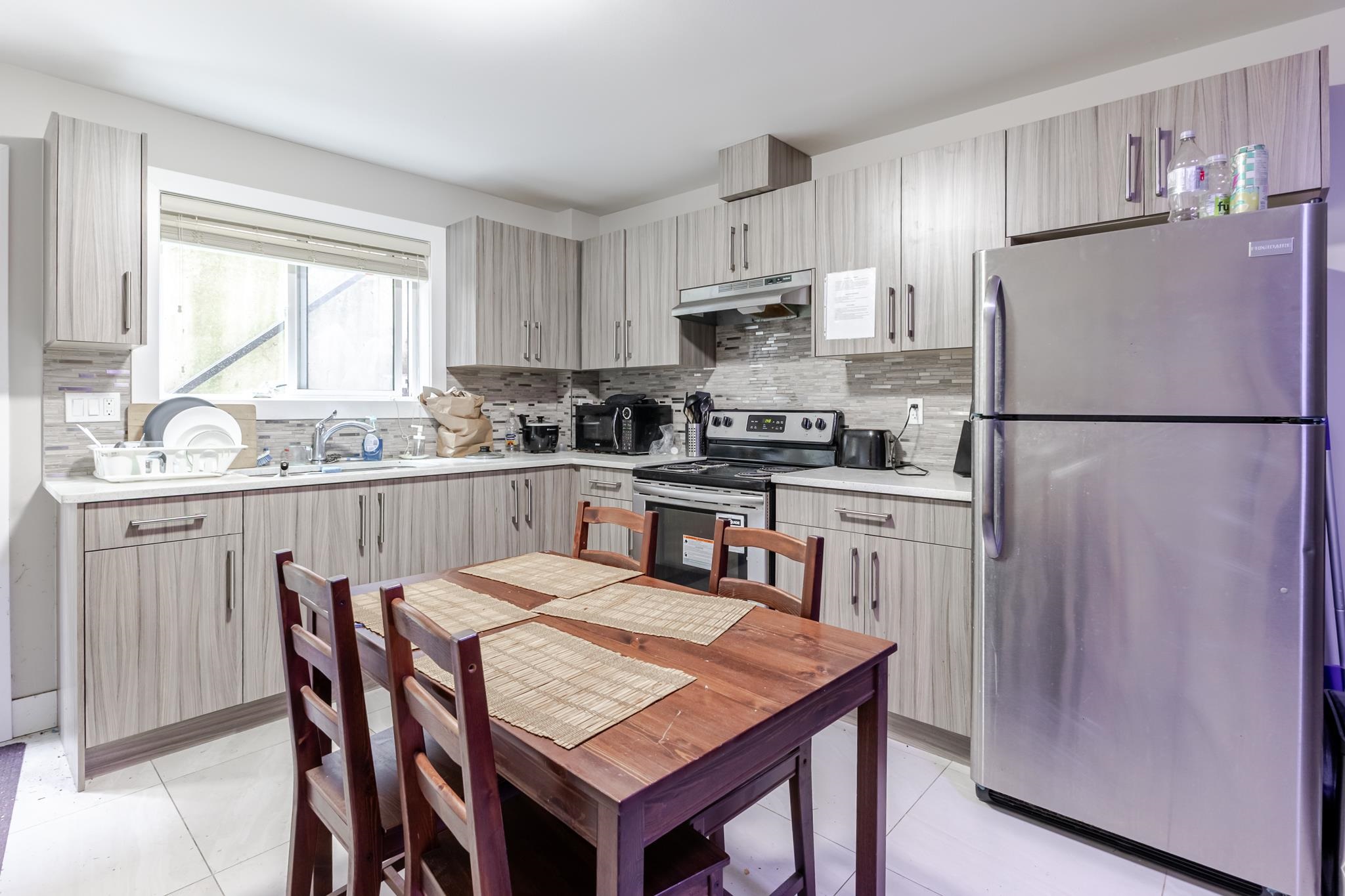 684 PORTER STREET 32