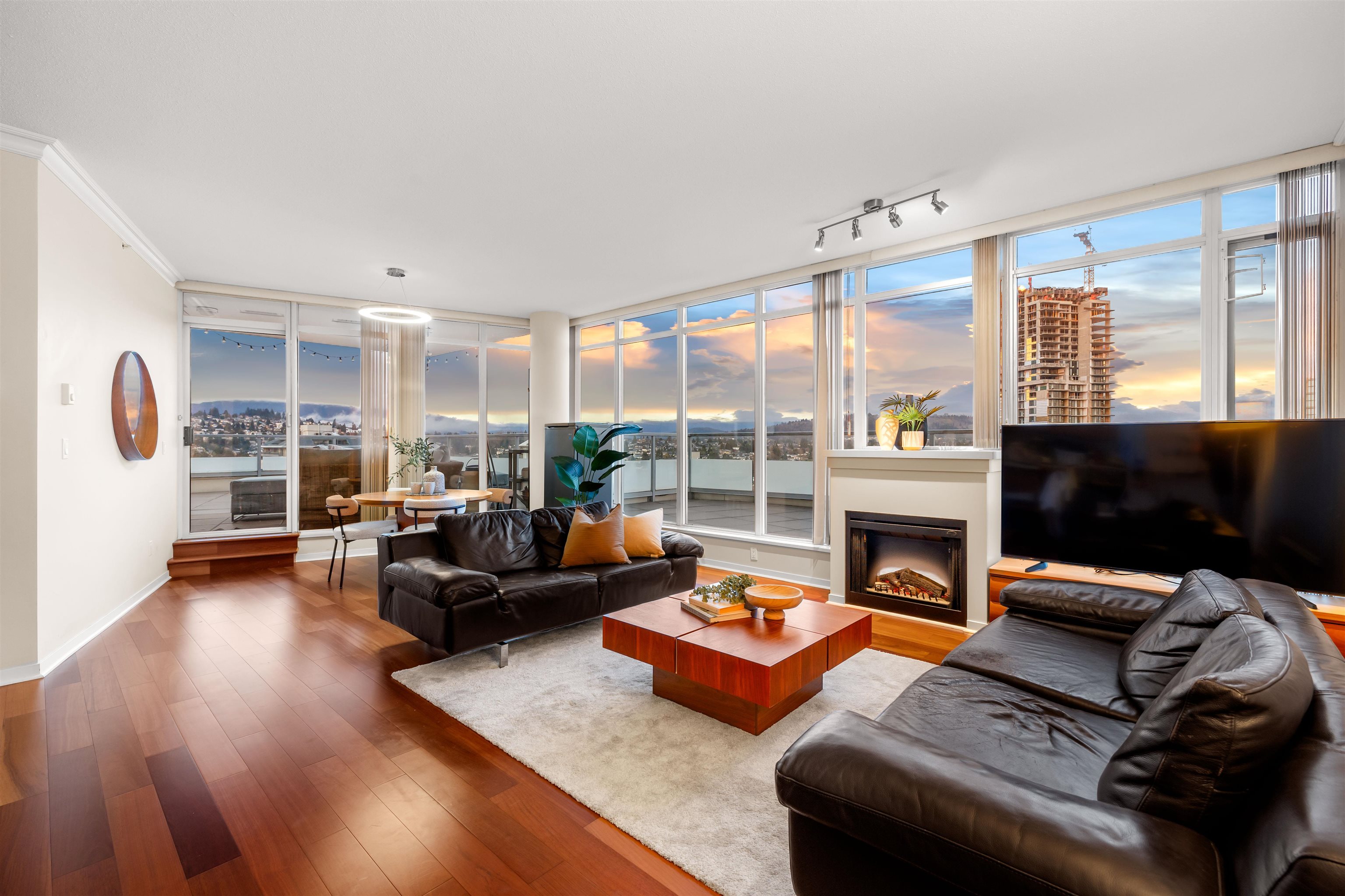 3103 2133 DOUGLAS ROAD