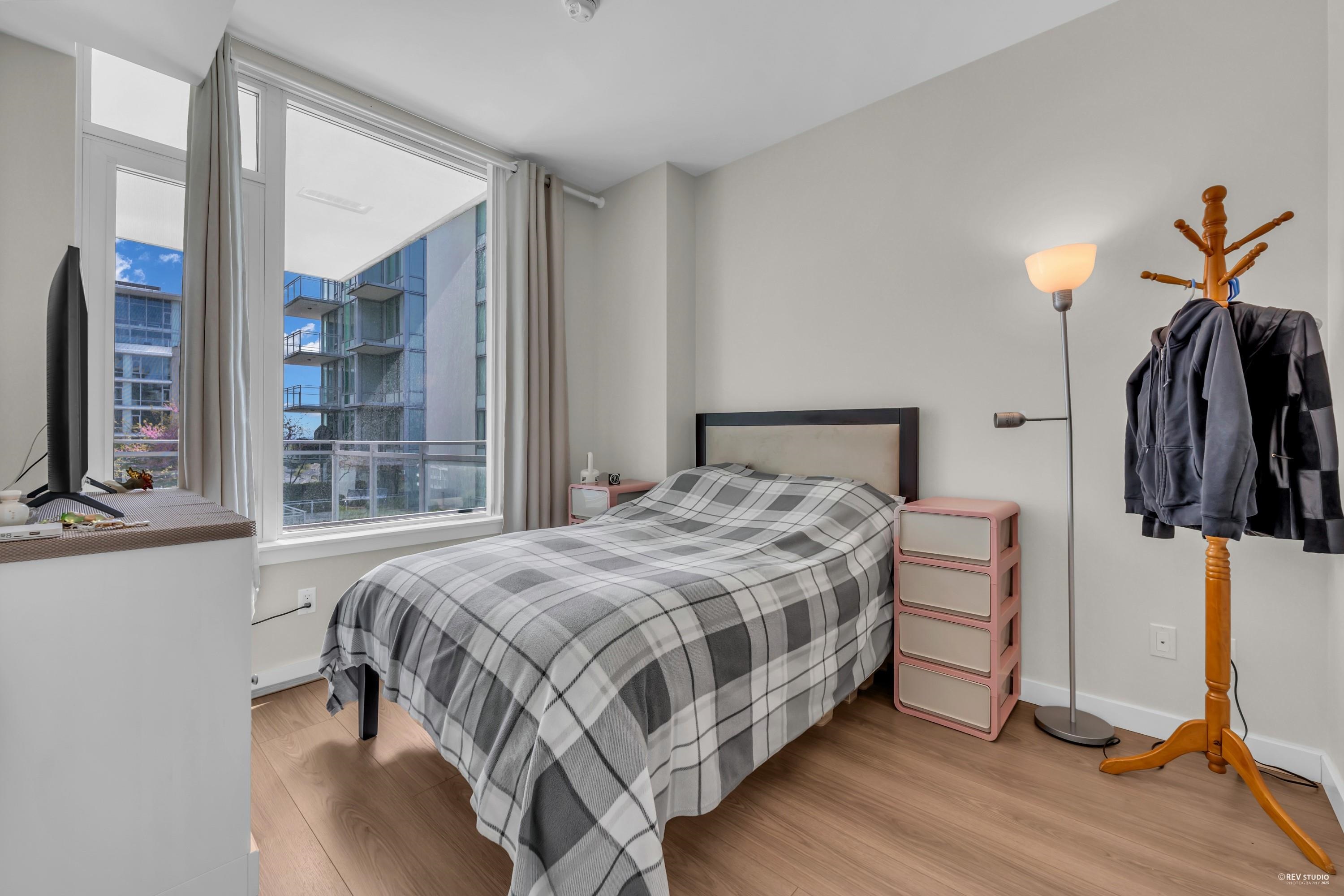 1106 8688 HAZELBRIDGE WAY 18