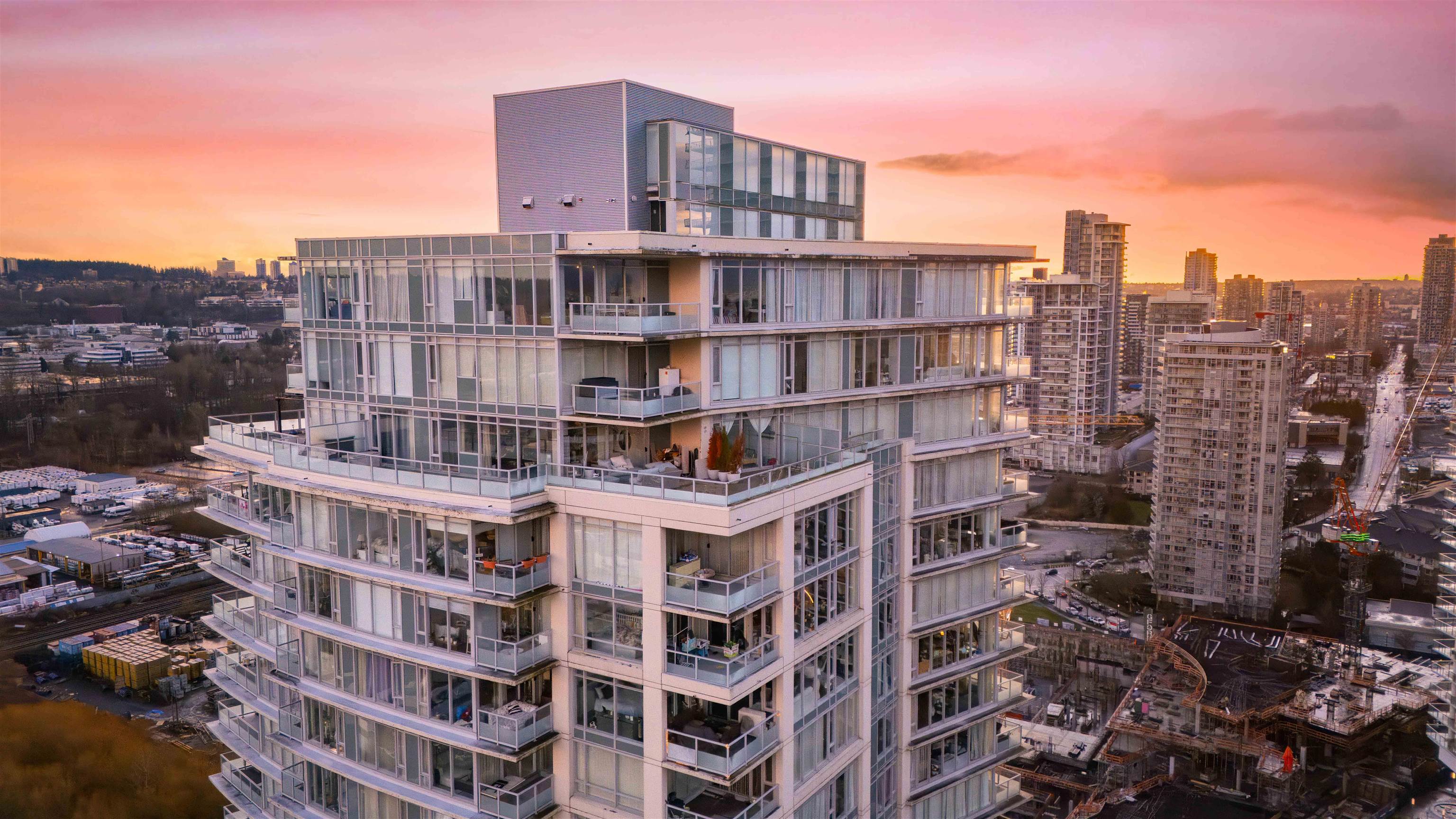 3103 2133 DOUGLAS ROAD 23