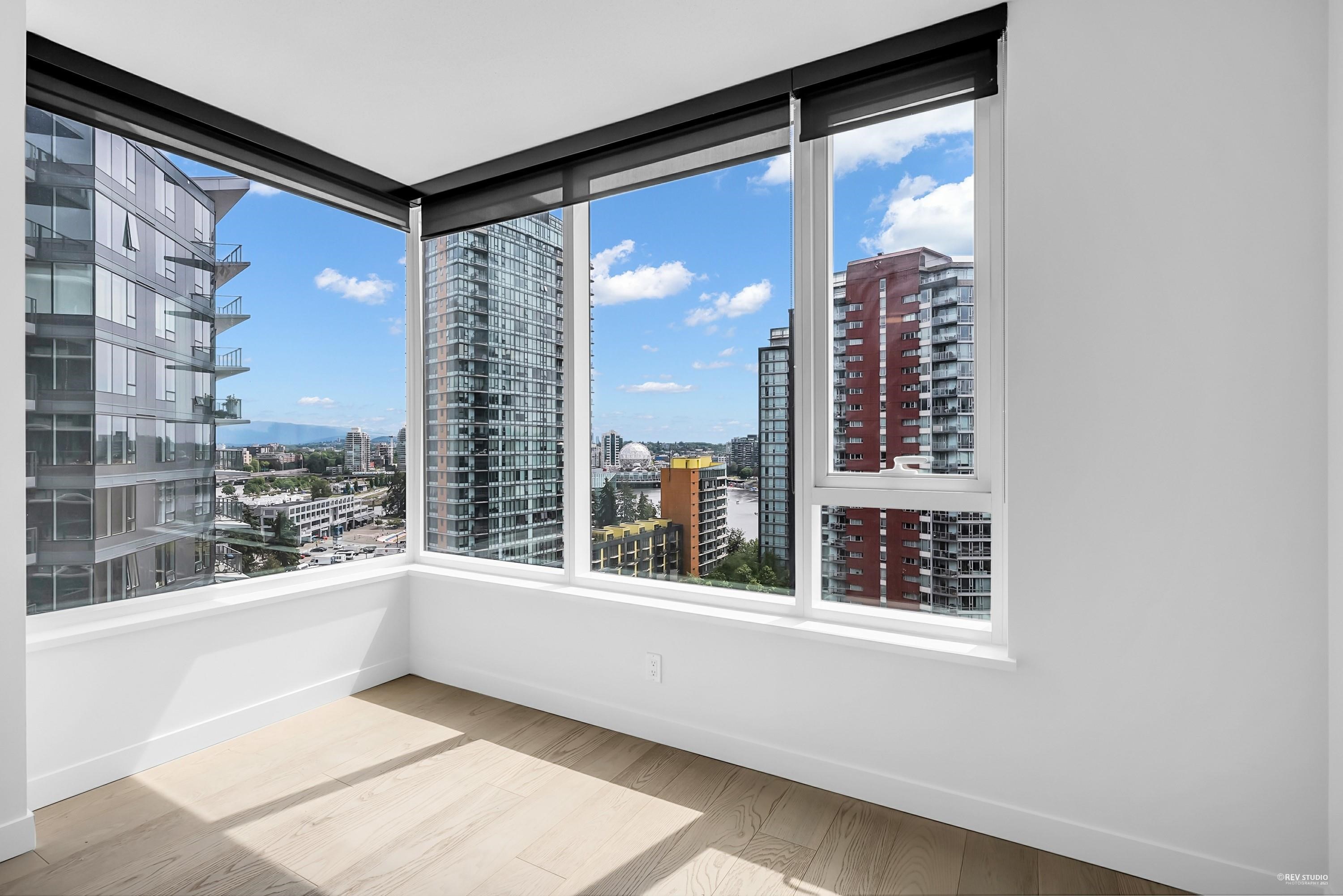 1608 68 SMITHE STREET 3