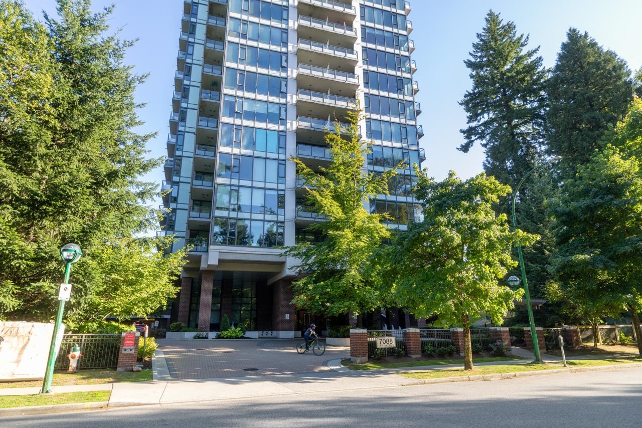 902 7088 18TH AVENUE 31
