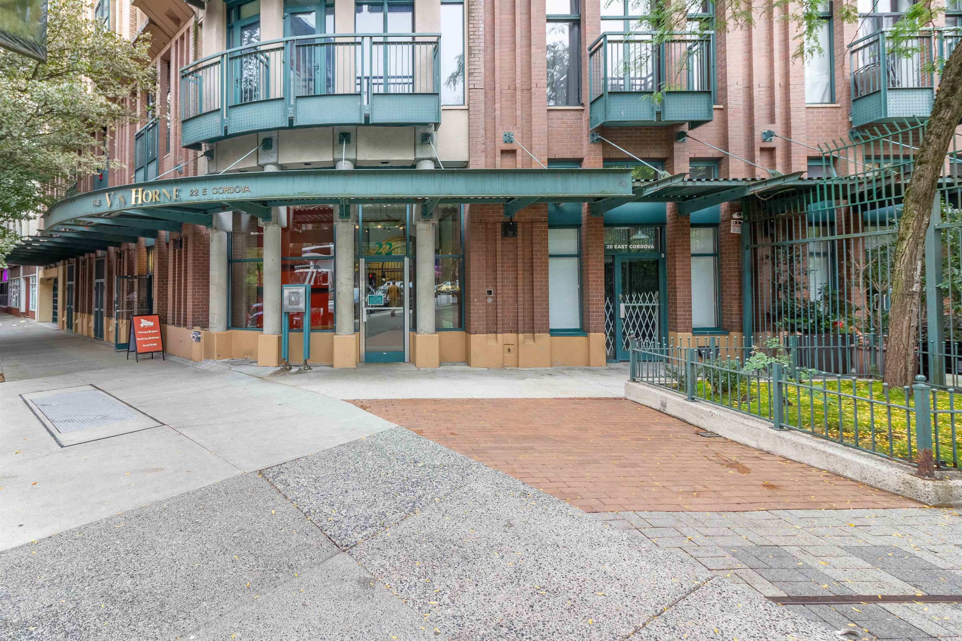 602 22 E CORDOVA STREET 32