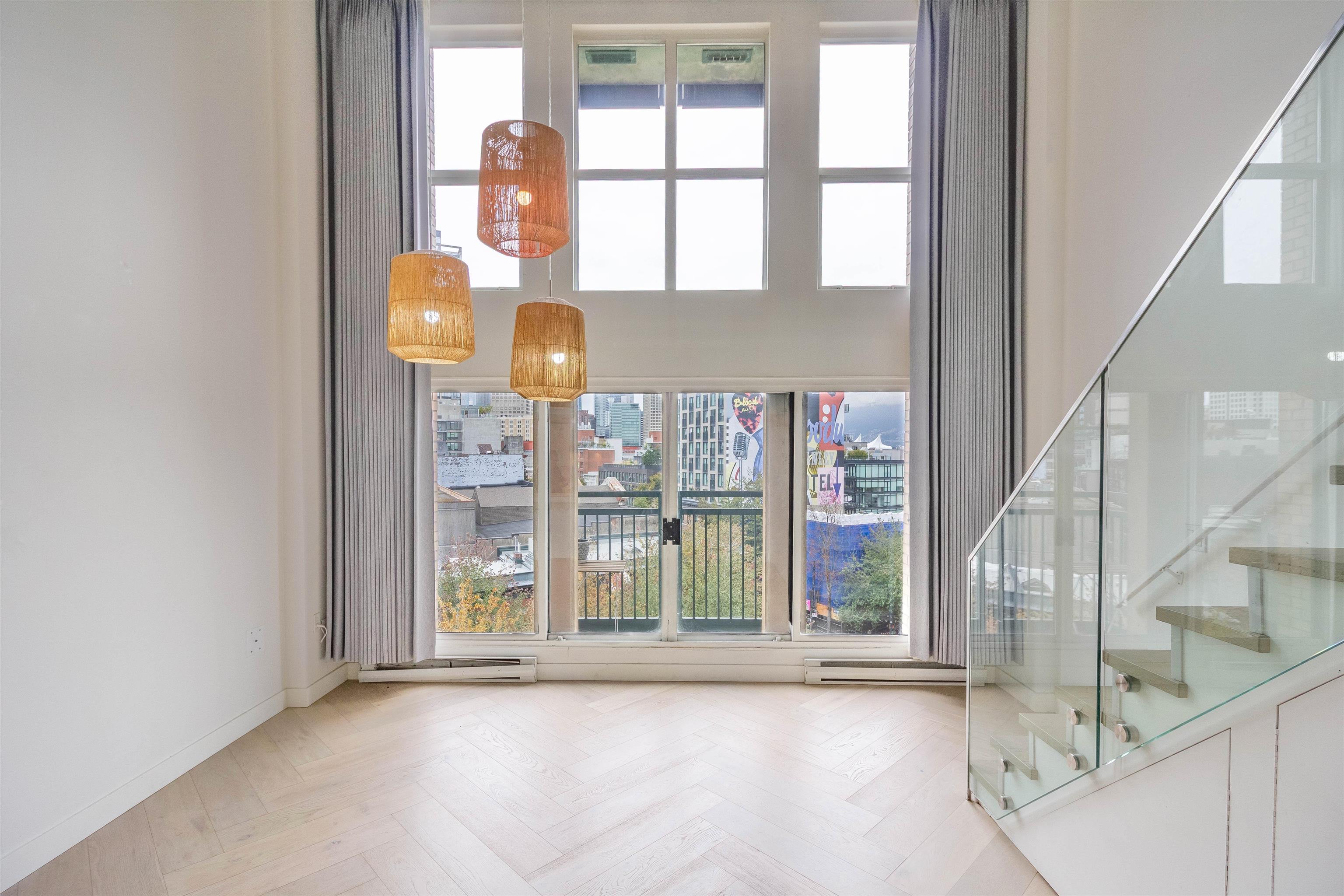 602 22 E CORDOVA STREET 3