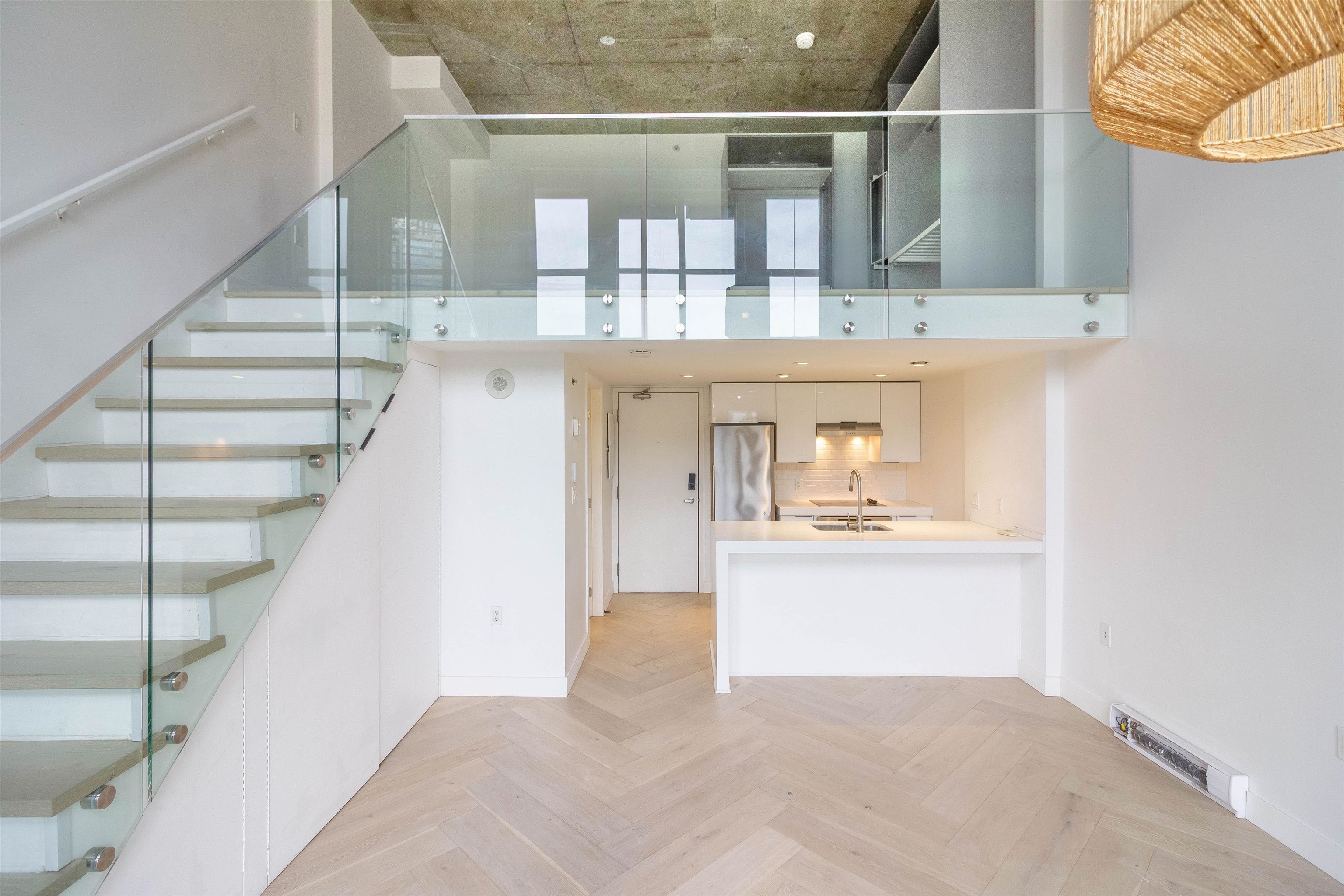 602 22 E CORDOVA STREET 7