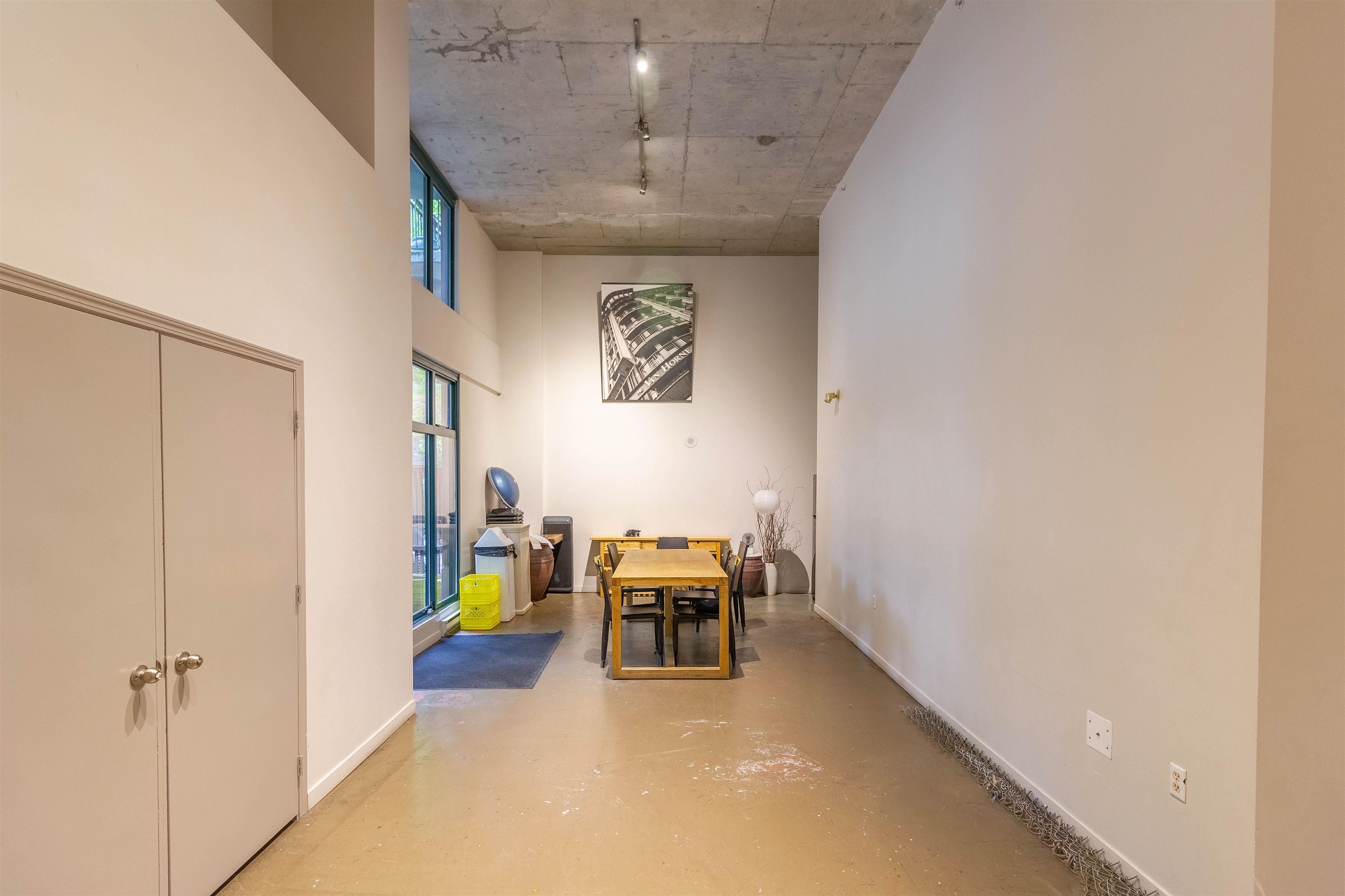 602 22 E CORDOVA STREET 25
