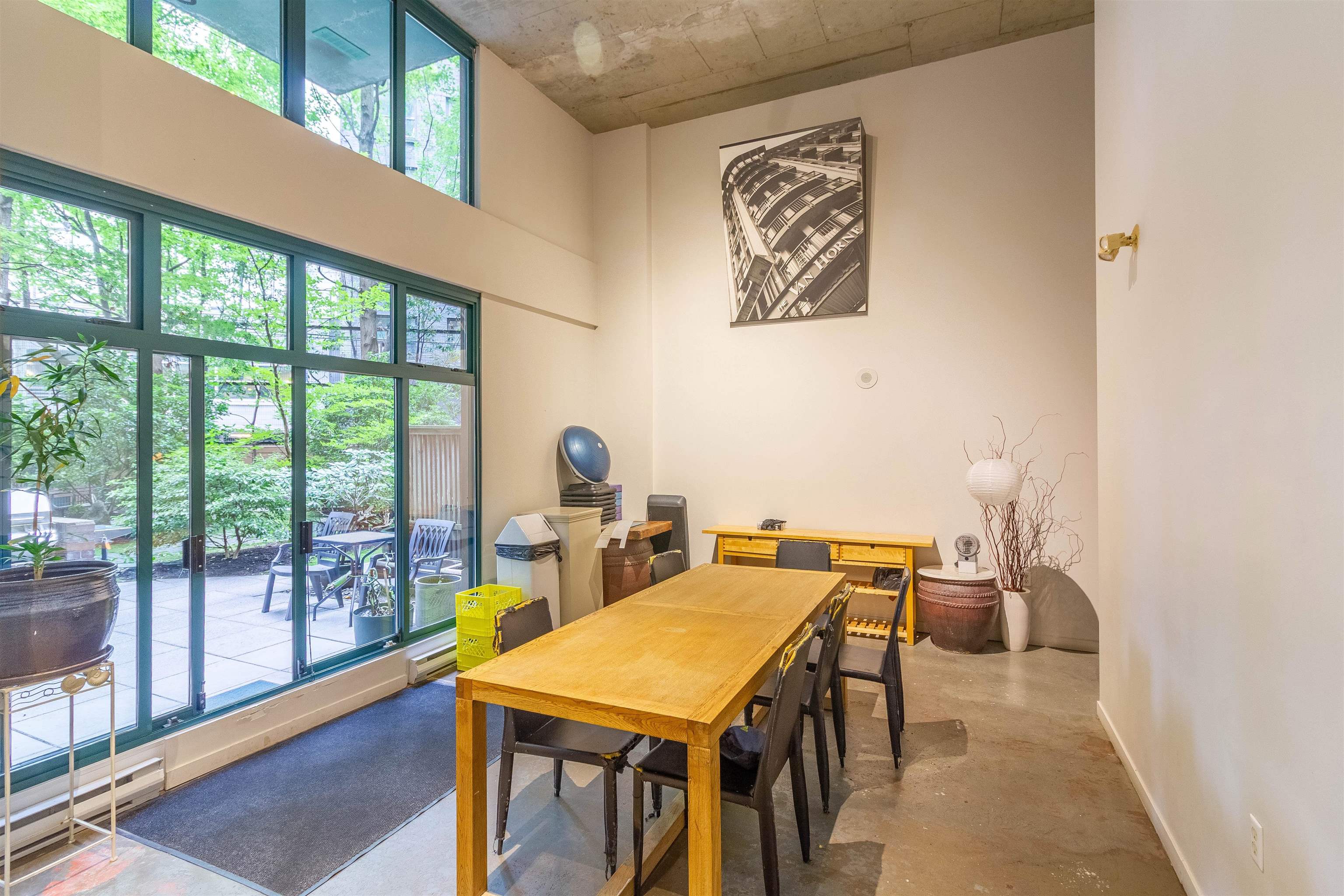 602 22 E CORDOVA STREET 26