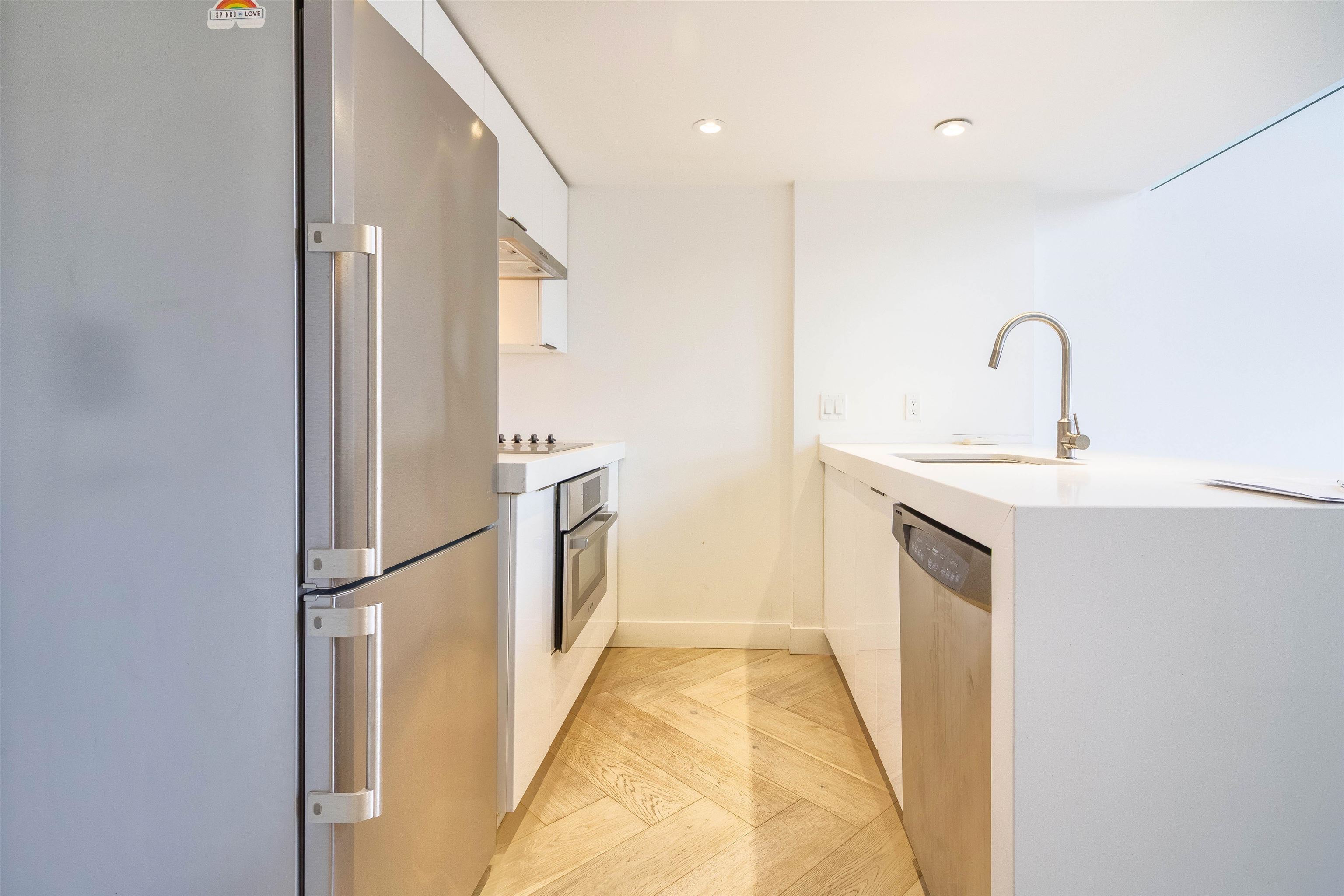 602 22 E CORDOVA STREET 9