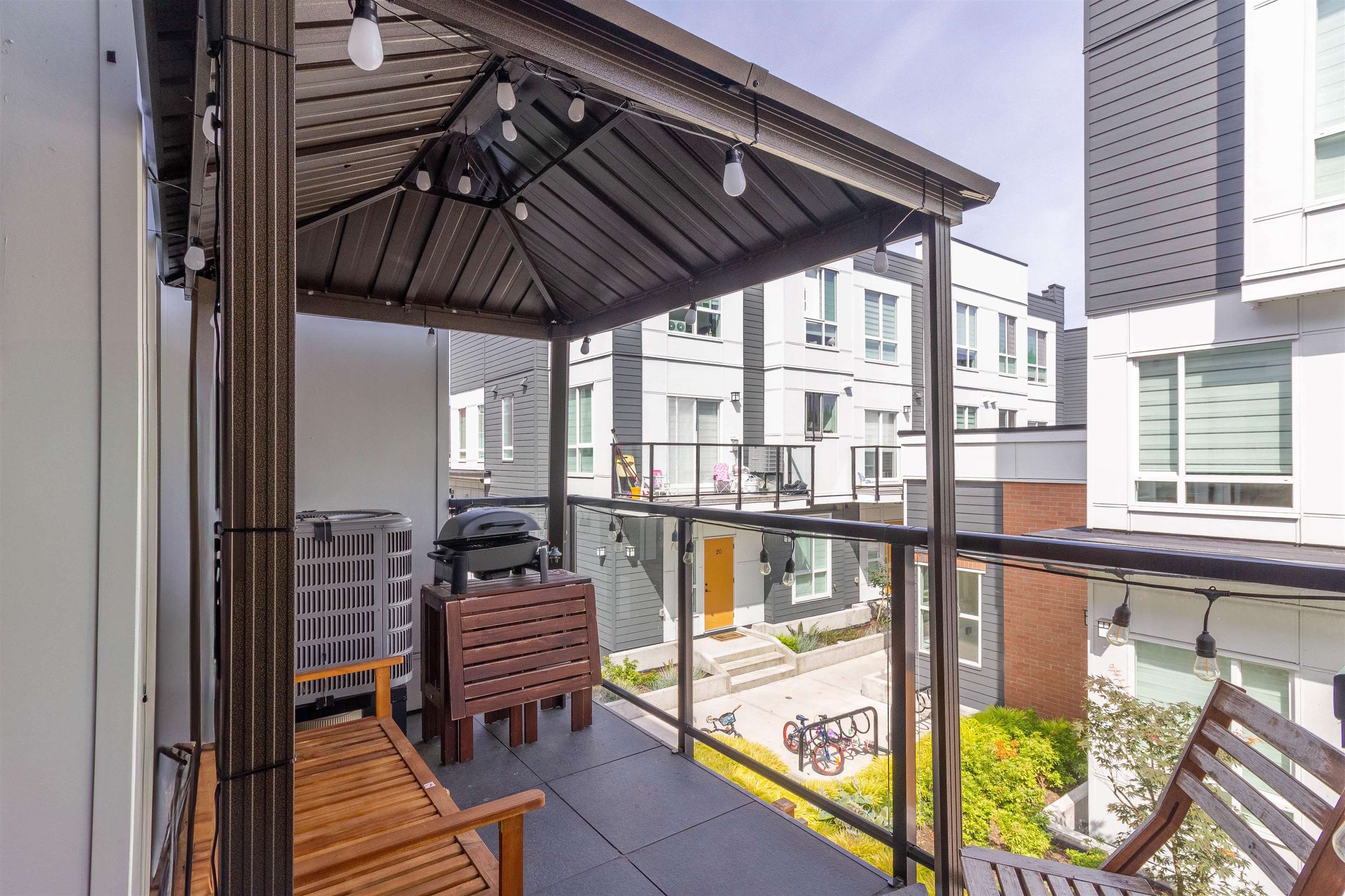 31 18855 72 AVENUE 13