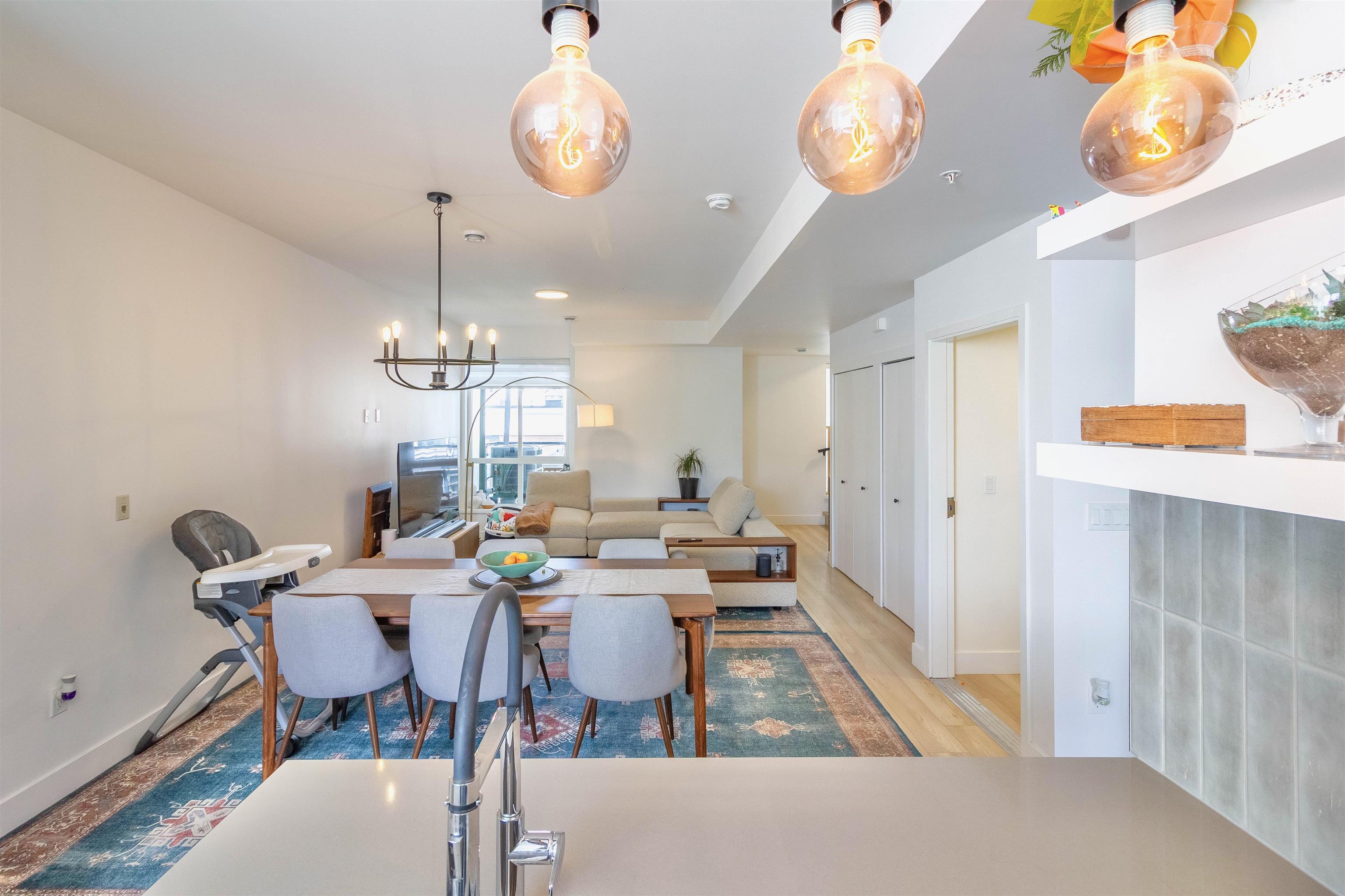 31 18855 72 AVENUE 9