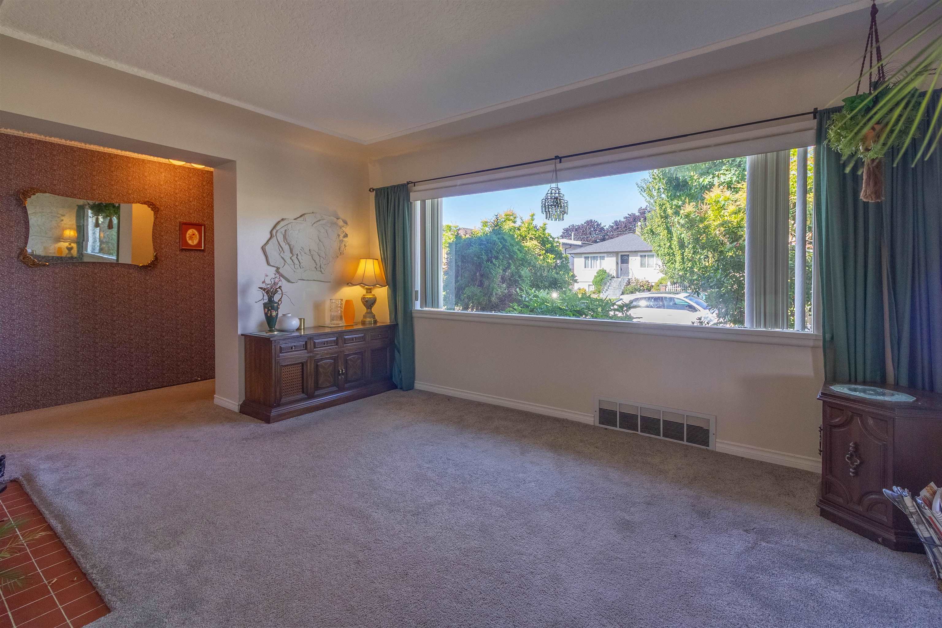 4342 PARKER STREET 5