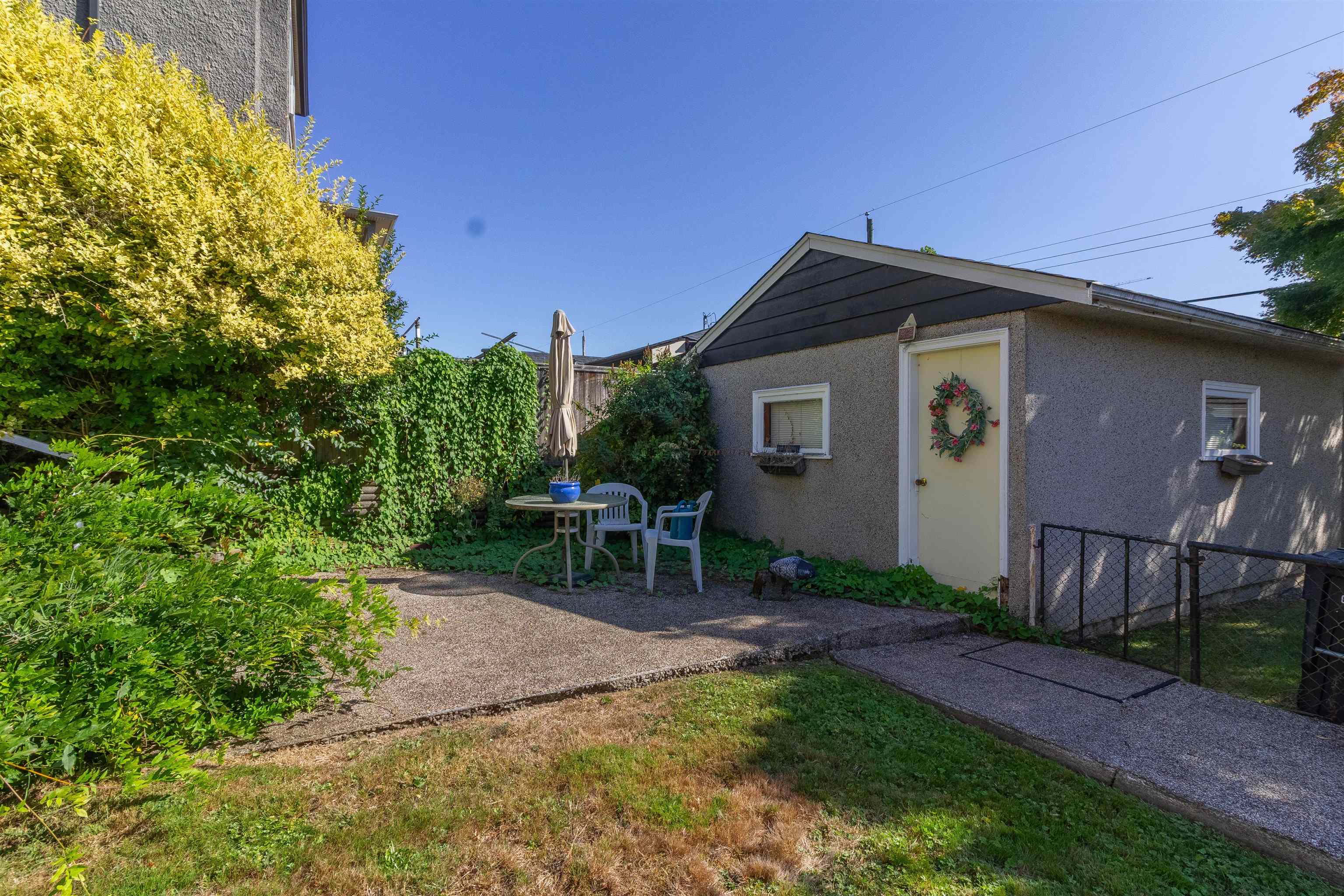 4342 PARKER STREET 23