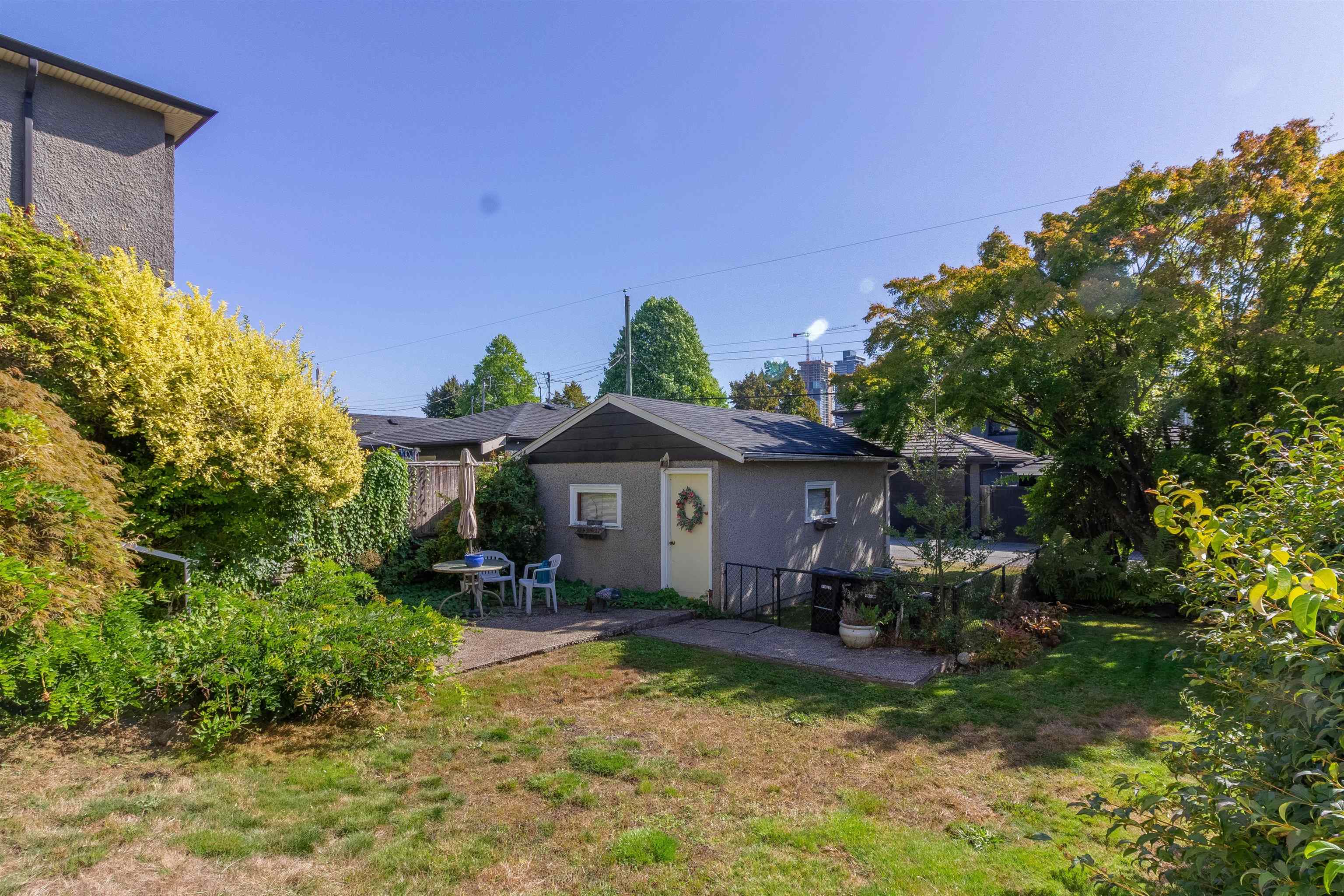 4342 PARKER STREET 25