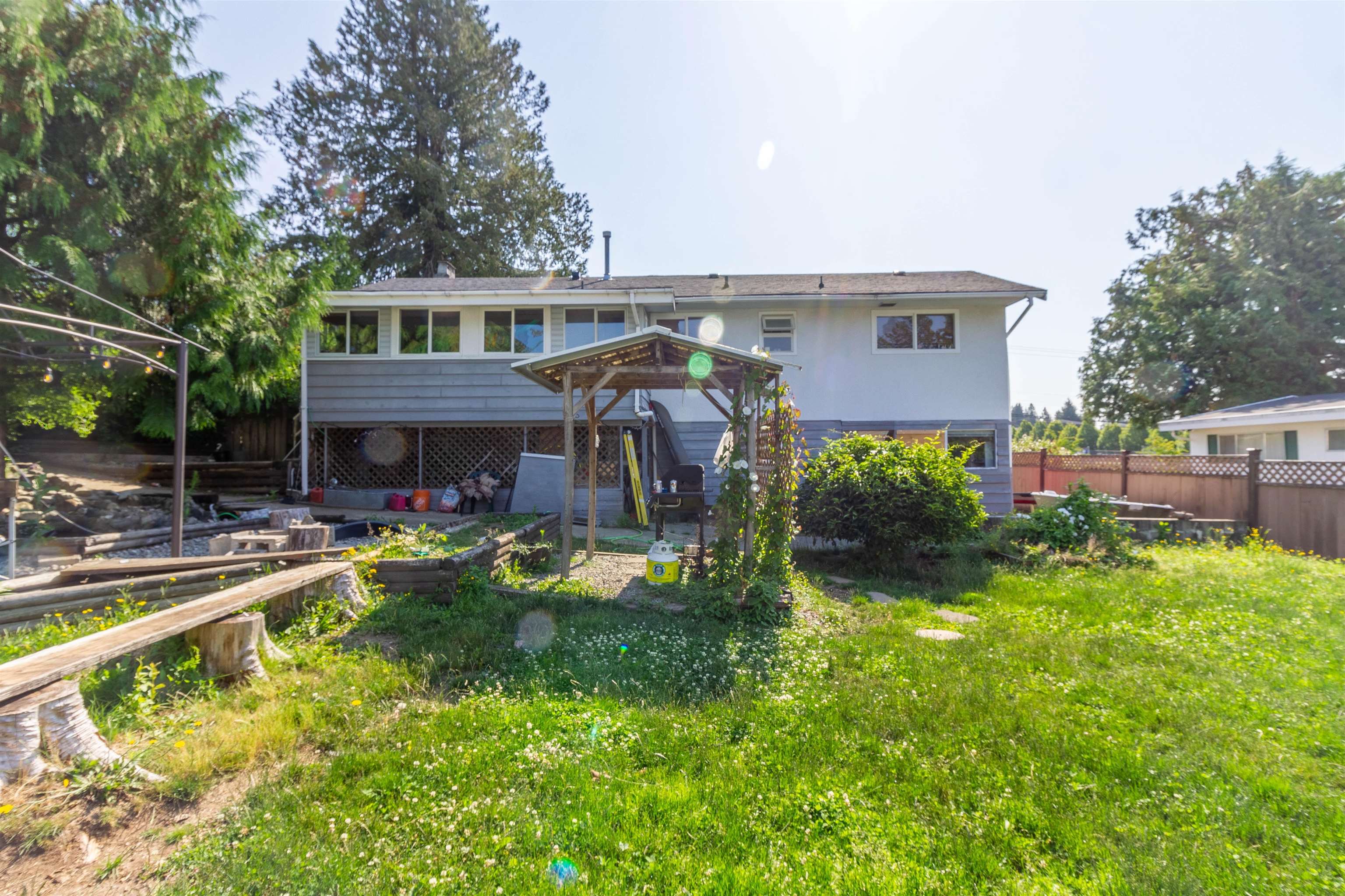 406 SCHOOLHOUSE STREET 28
