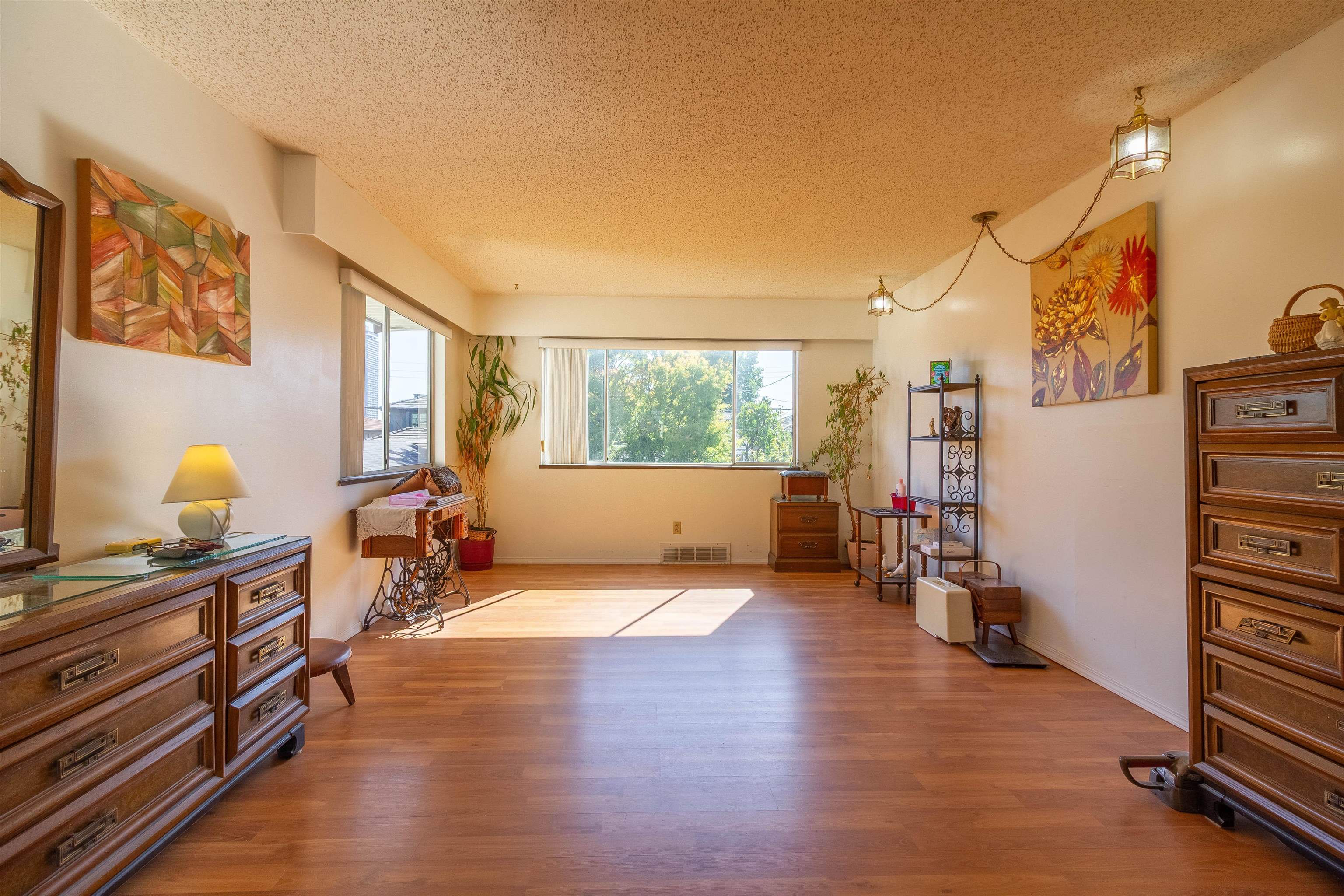 4342 PARKER STREET 10