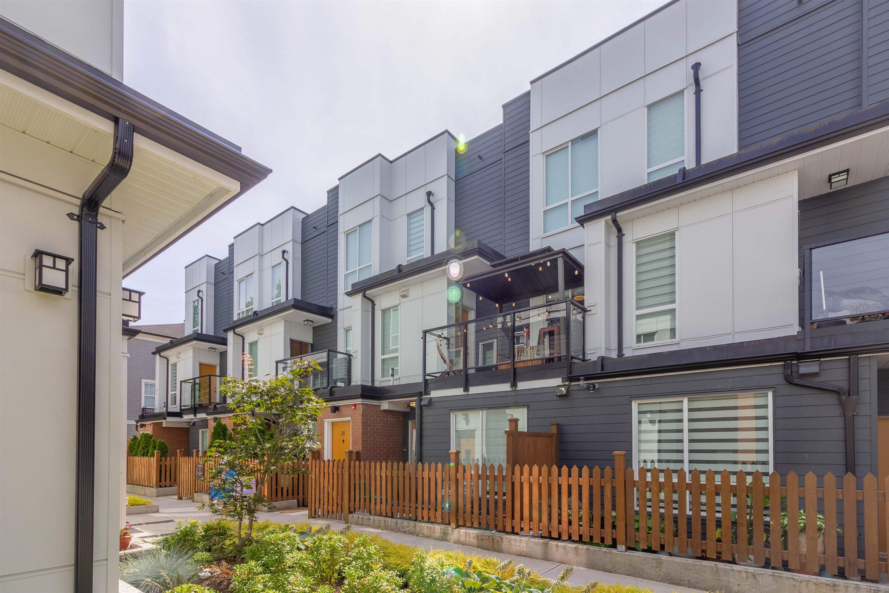 31 18855 72 AVENUE 31
