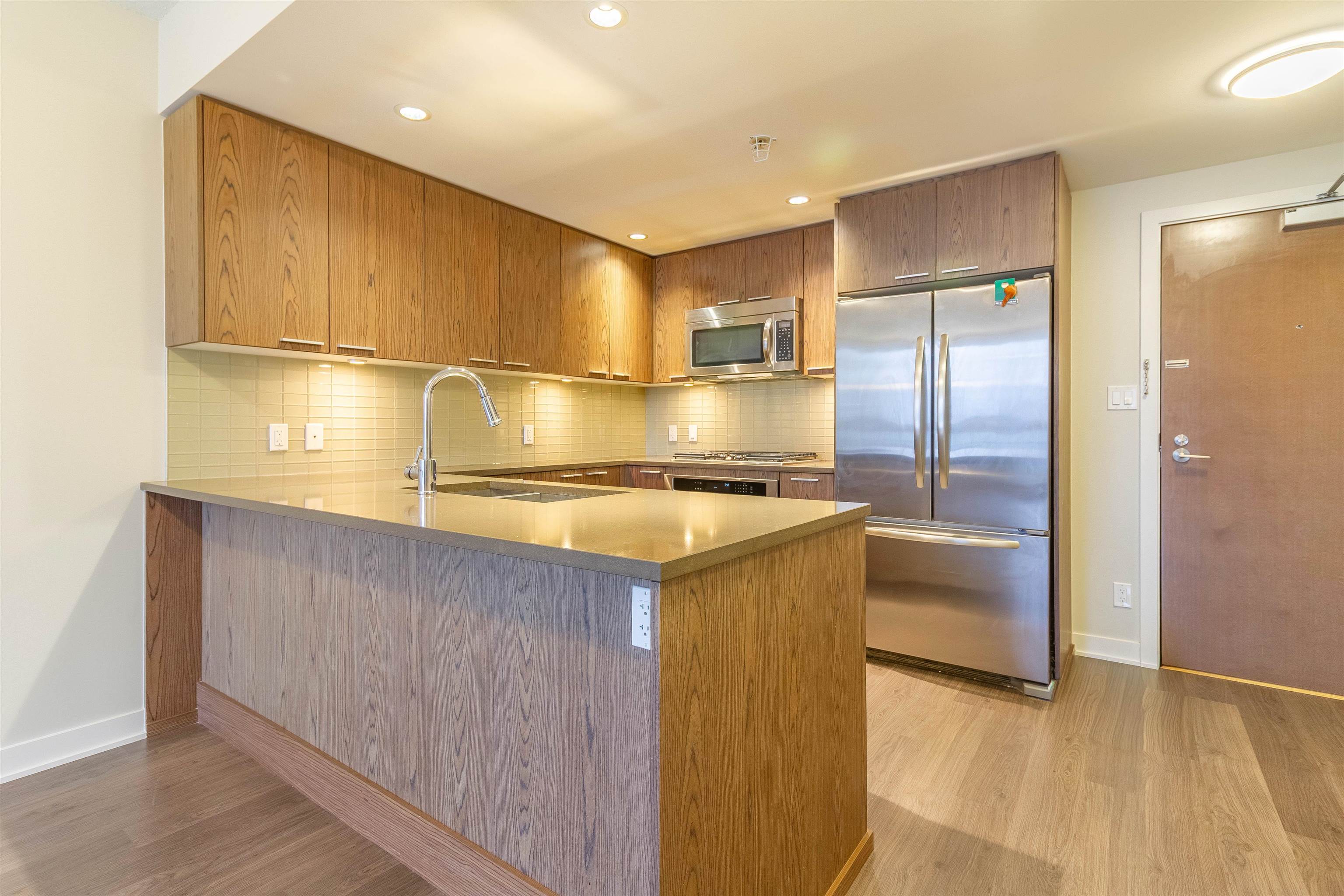 2703 2975 ATLANTIC AVENUE 9
