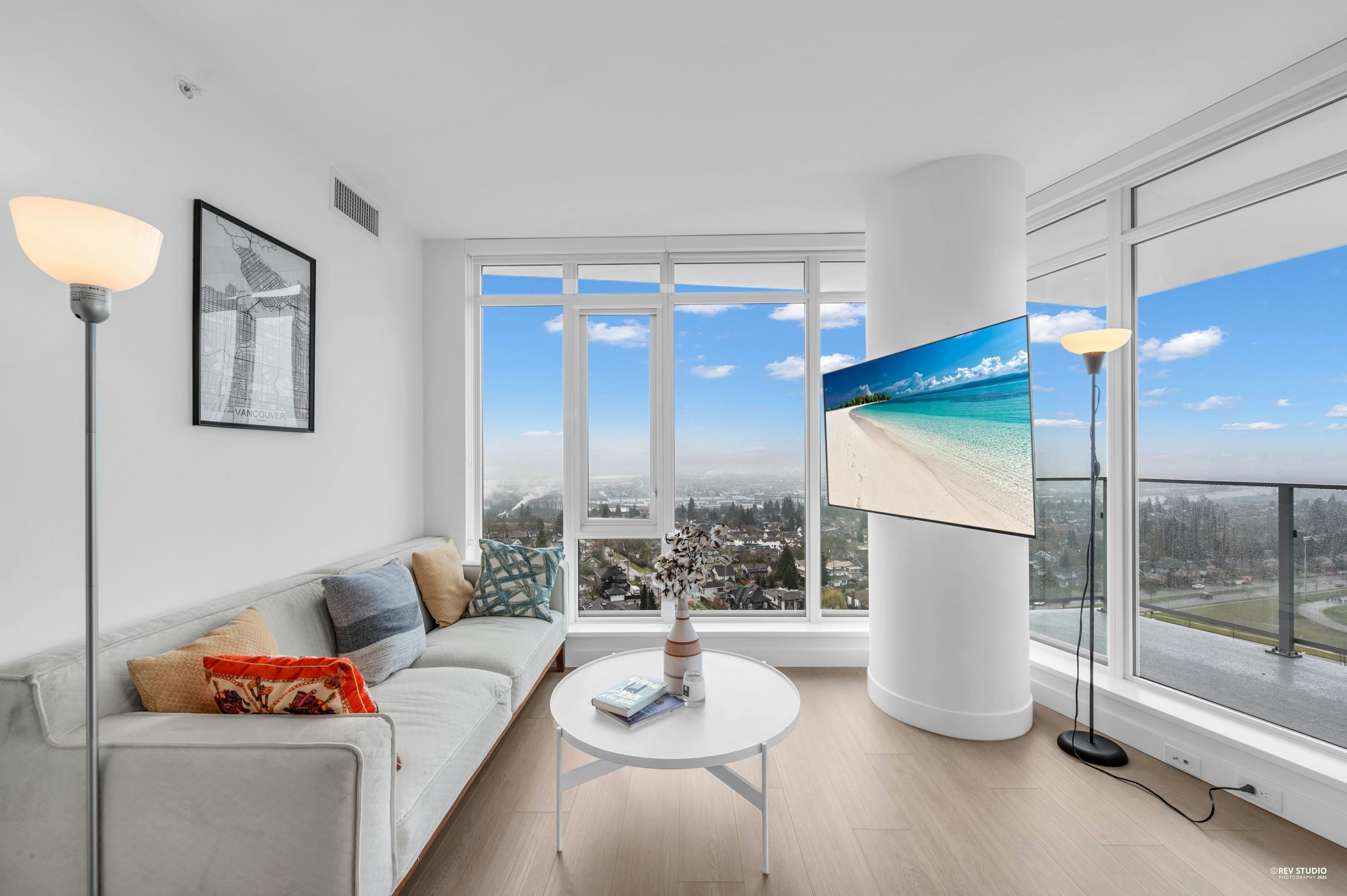 1702 7769 PARK CRESCENT 12