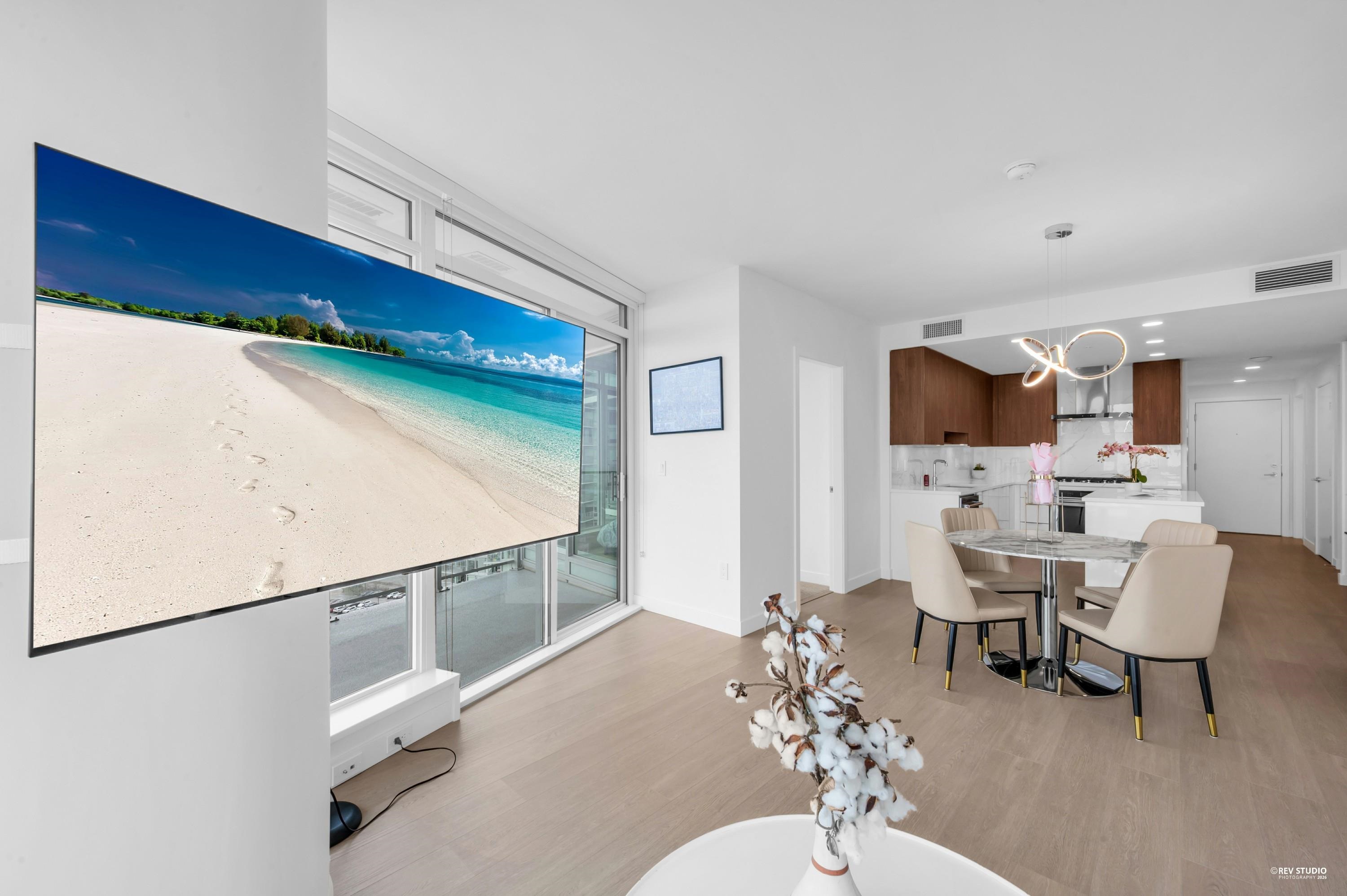 1702 7769 PARK CRESCENT 17