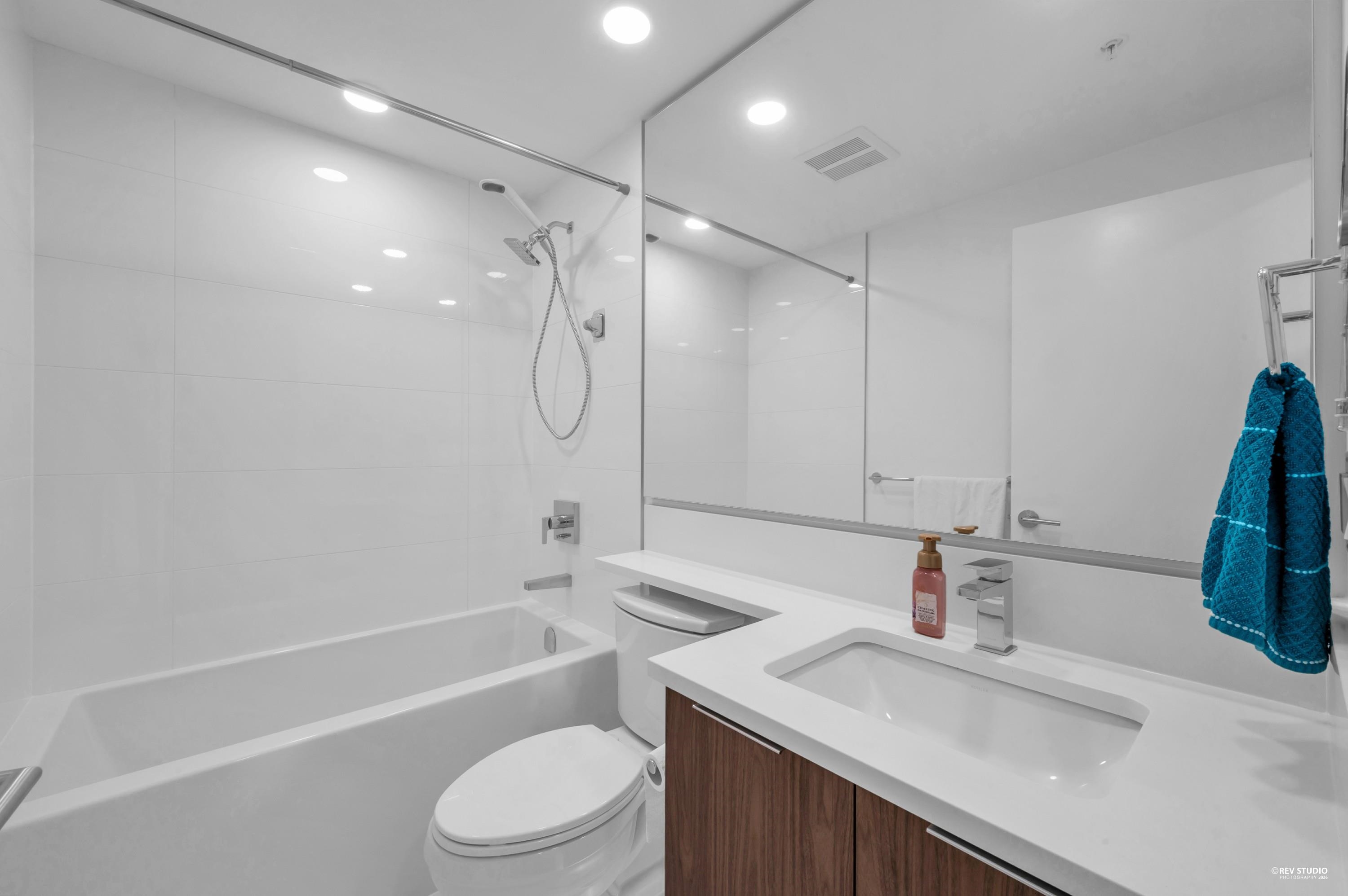 1702 7769 PARK CRESCENT 26