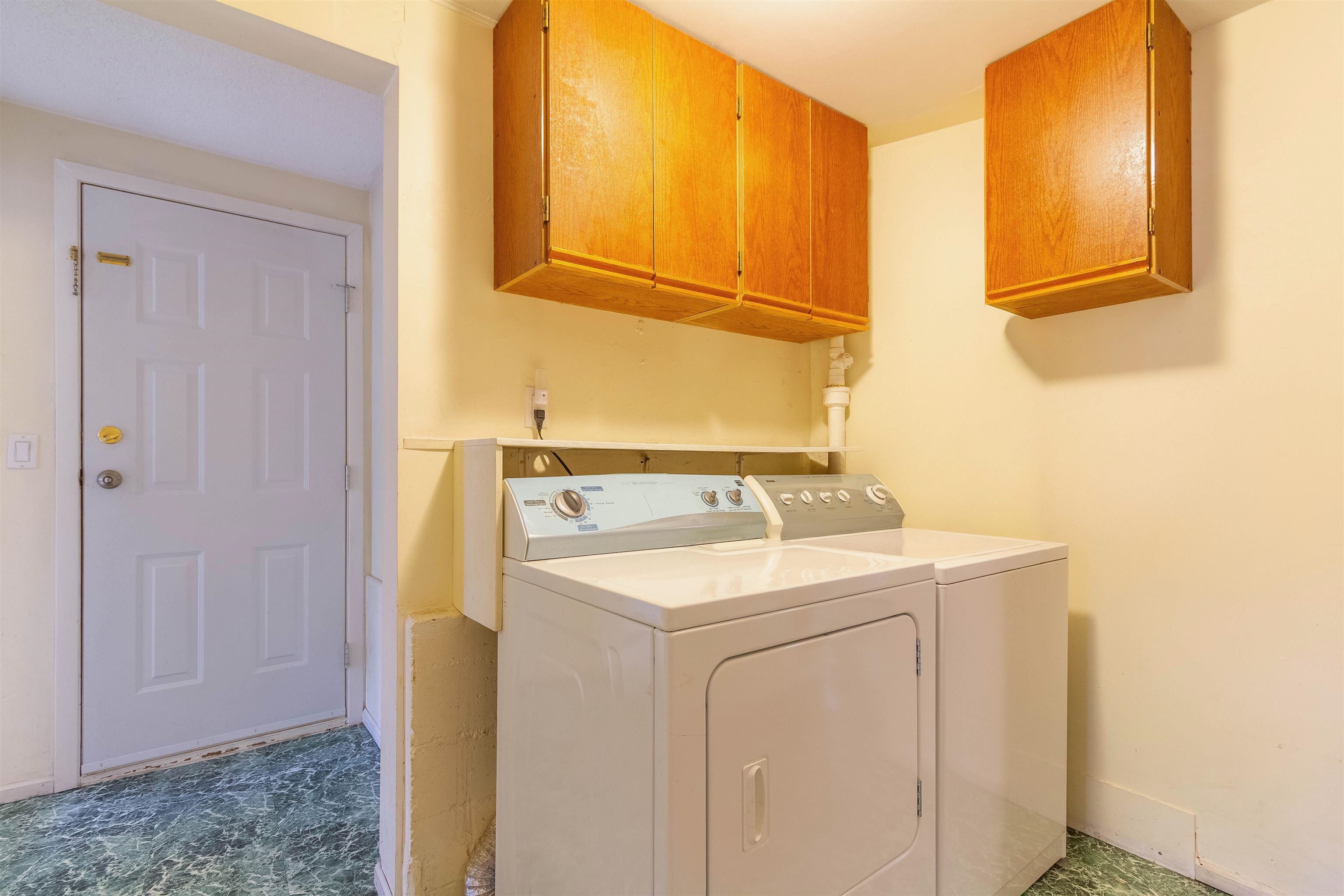 4645 CHARLOTTE COURT 29