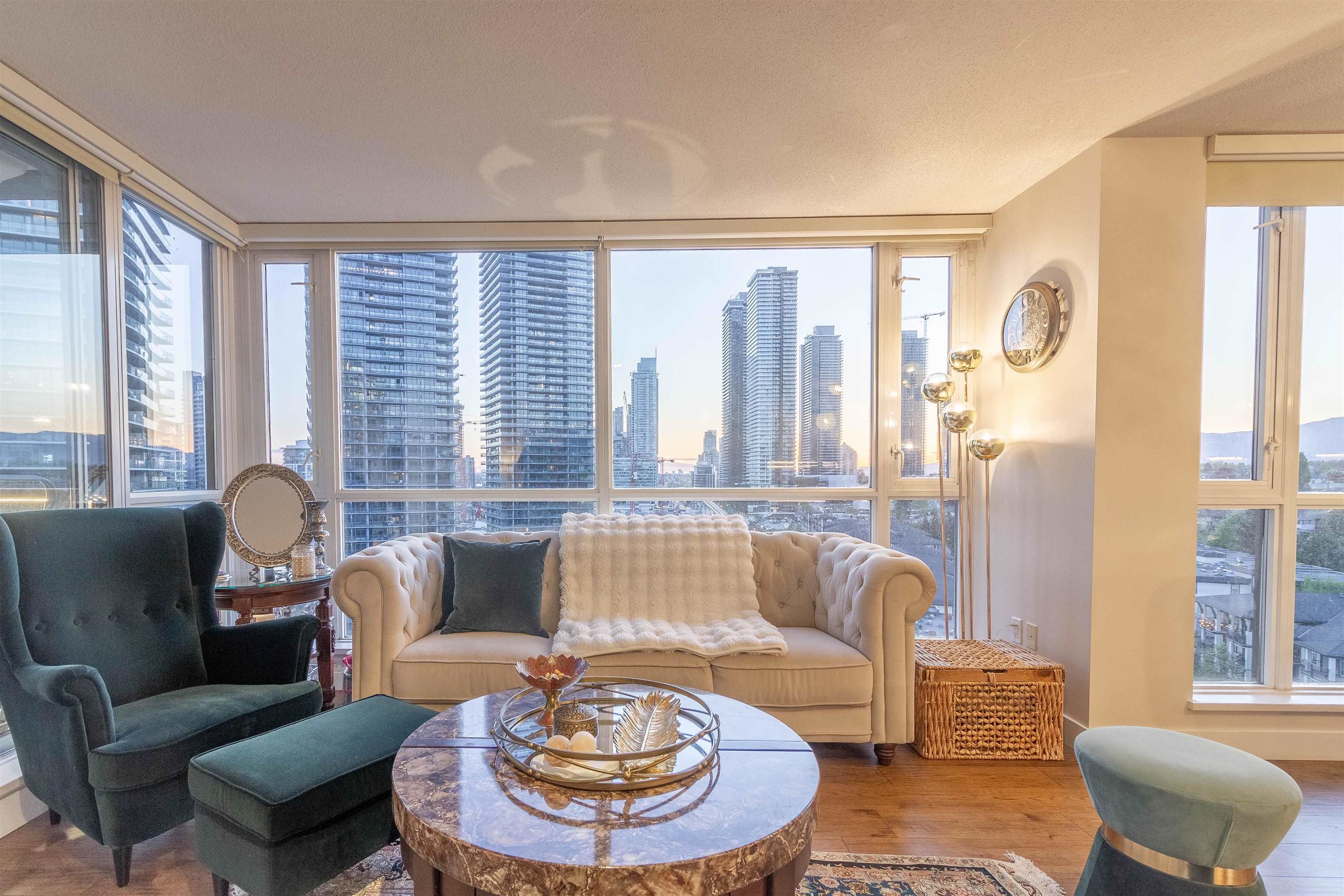 1202 4888 BRENTWOOD DRIVE 5