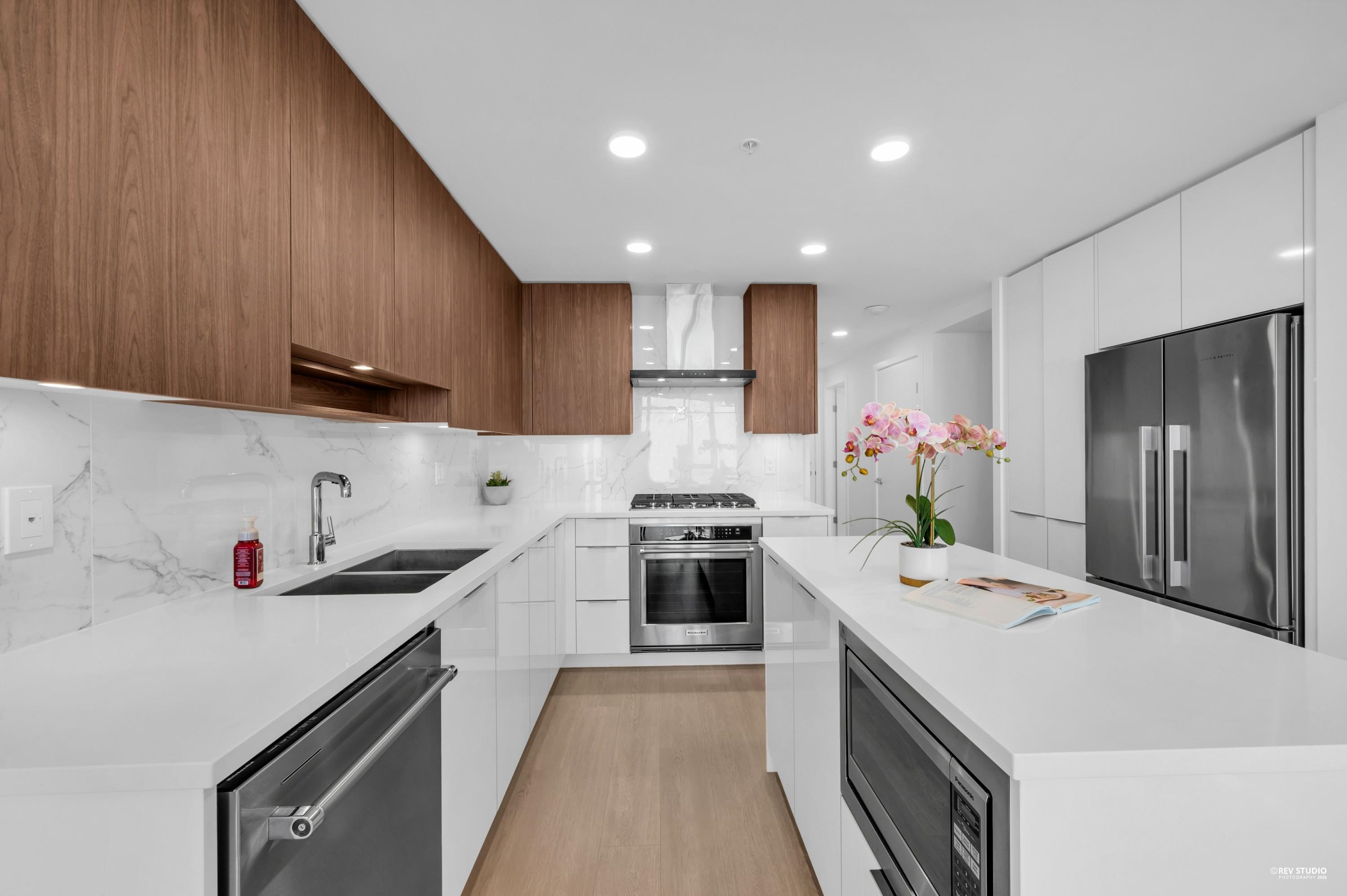 1702 7769 PARK CRESCENT 7