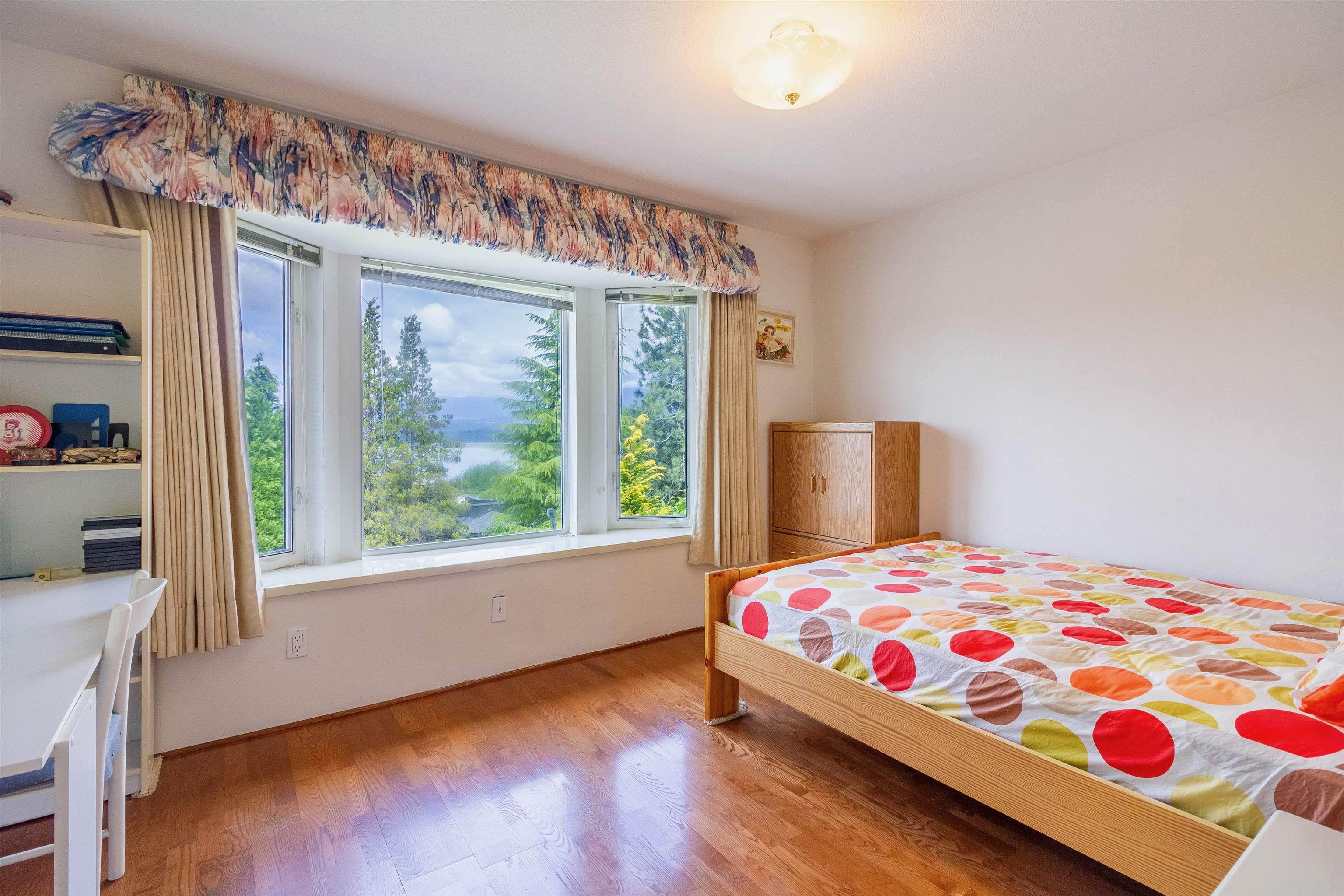 7286 BARNET ROAD 21