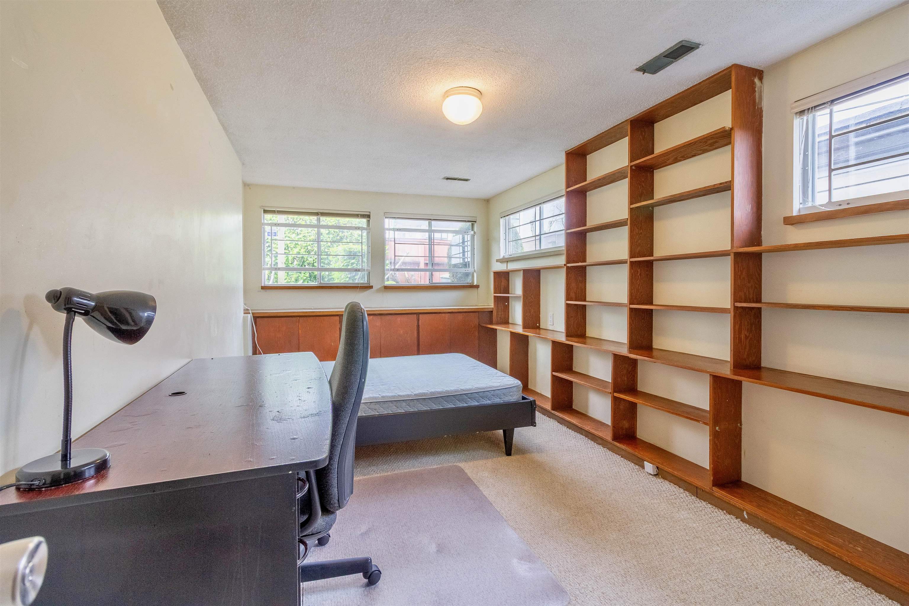 4645 CHARLOTTE COURT 25