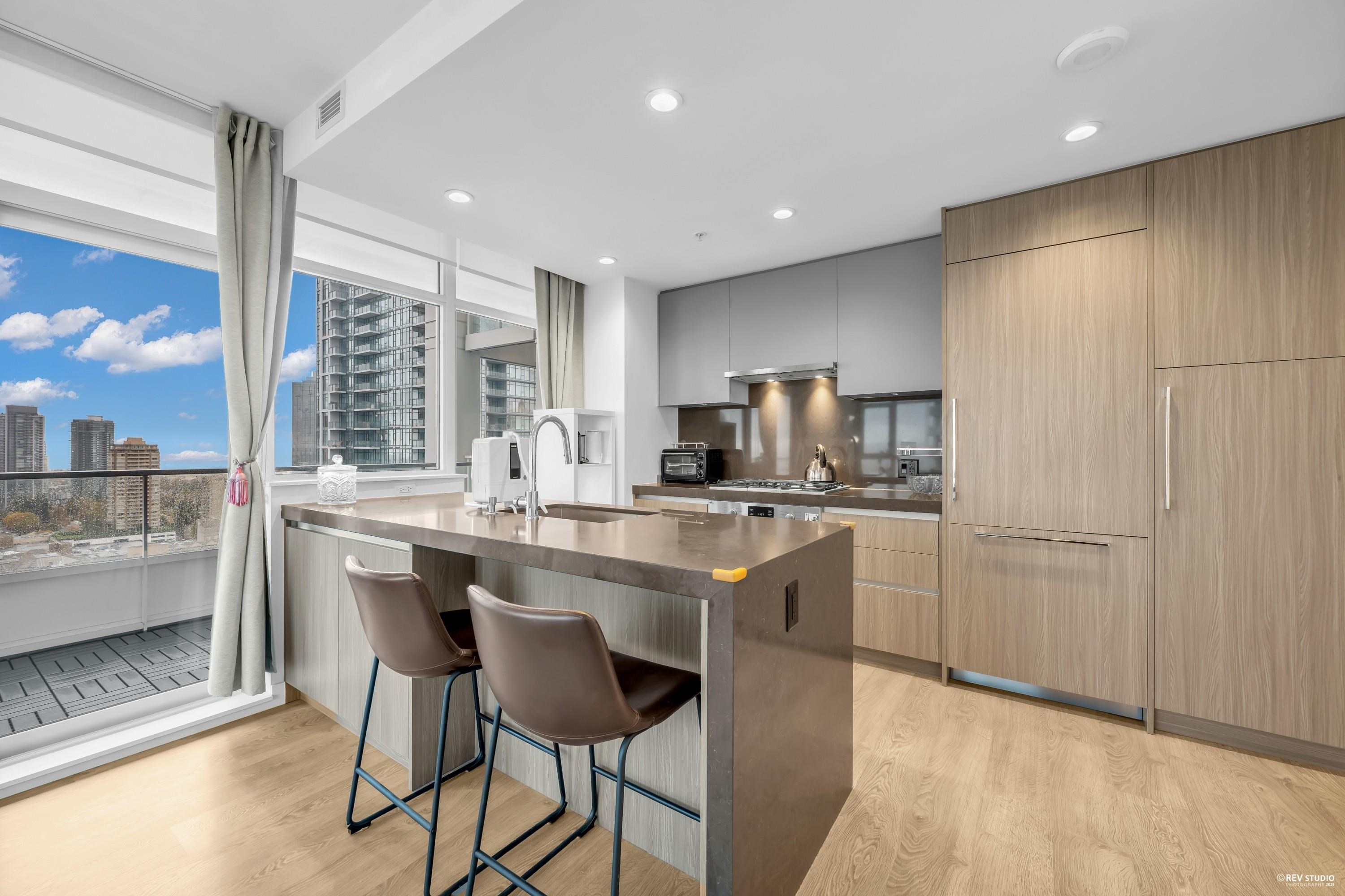 2507 6080 MCKAY AVENUE 6