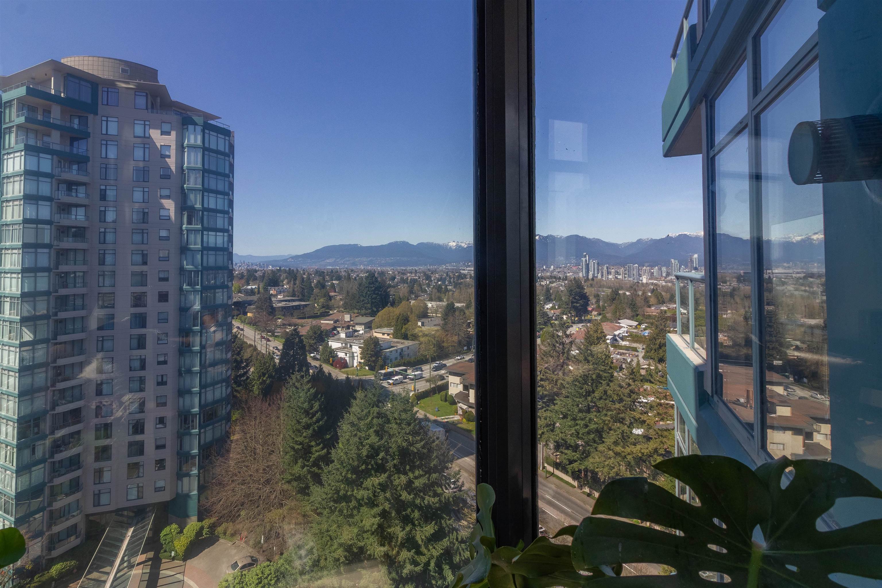 1602 4567 HAZEL STREET 6