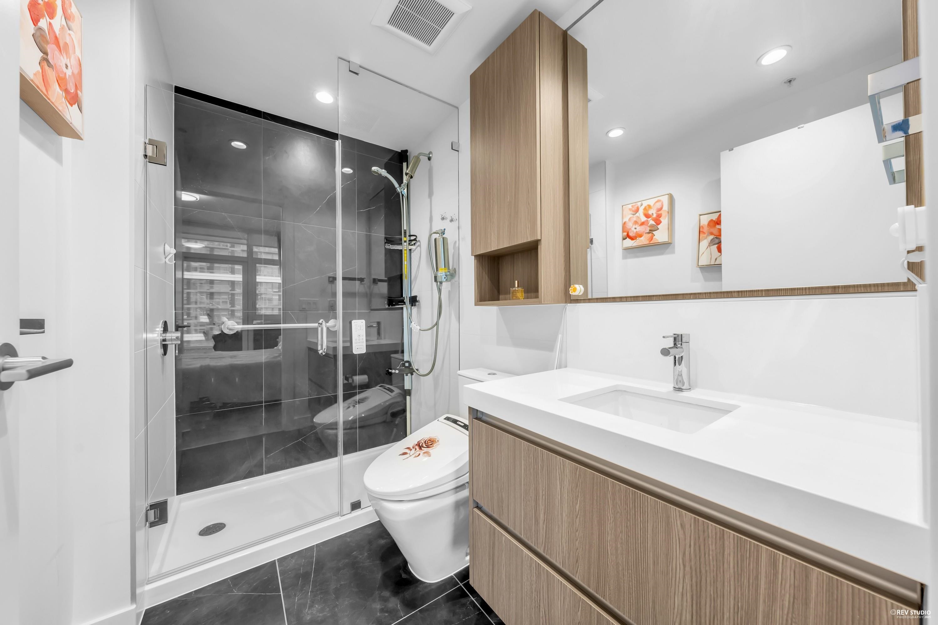 2507 6080 MCKAY AVENUE 17