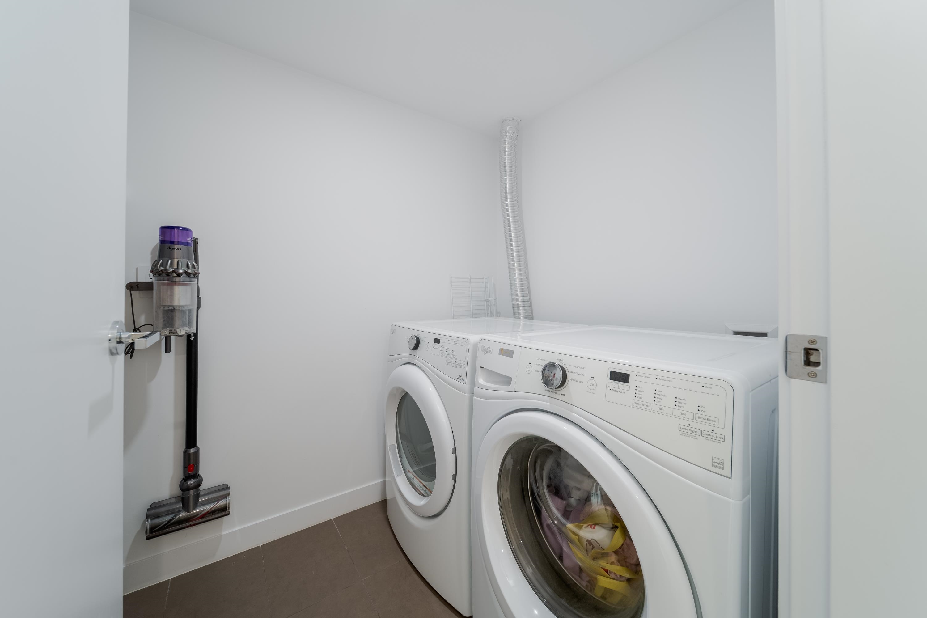 17 7039 MACPHERSON AVENUE 25