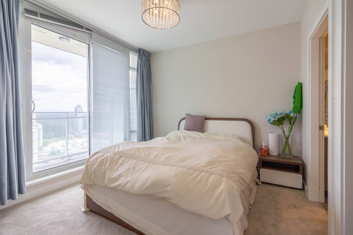 3702 2955 ATLANTIC AVENUE 11