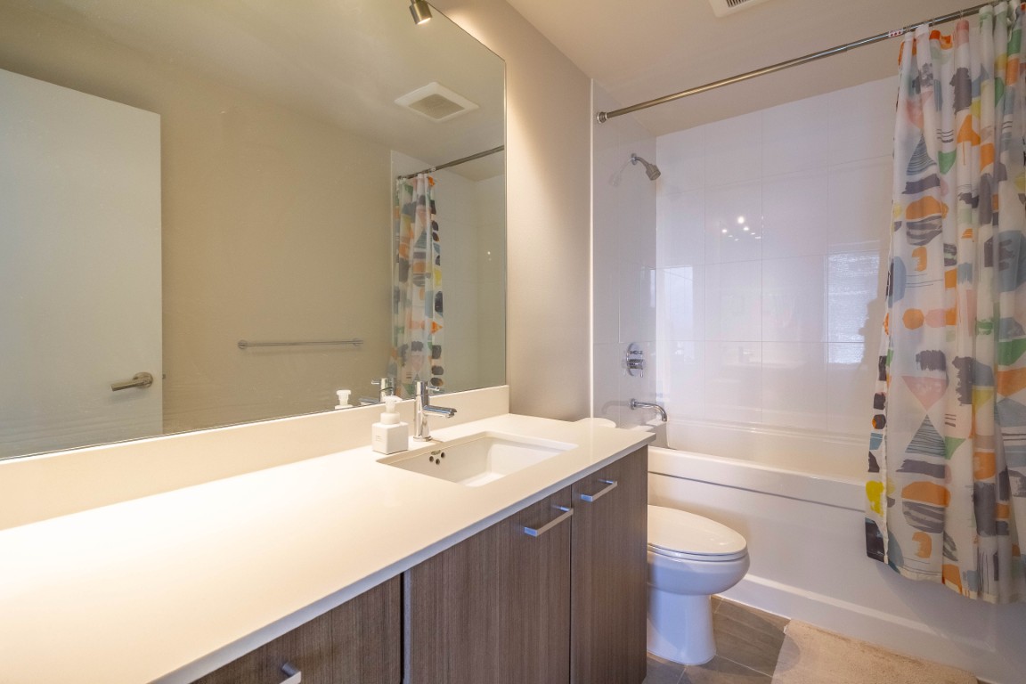 3702 2955 ATLANTIC AVENUE 15