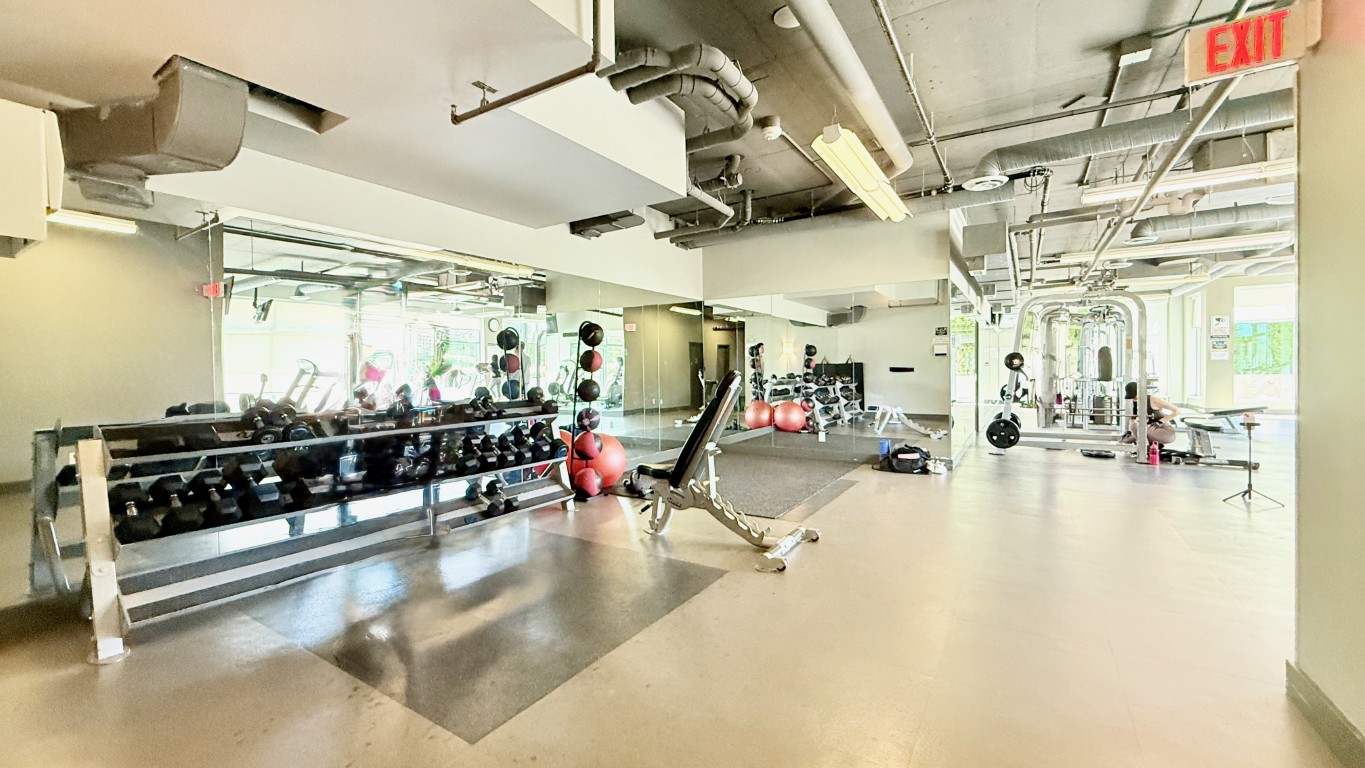 3702 2955 ATLANTIC AVENUE 23