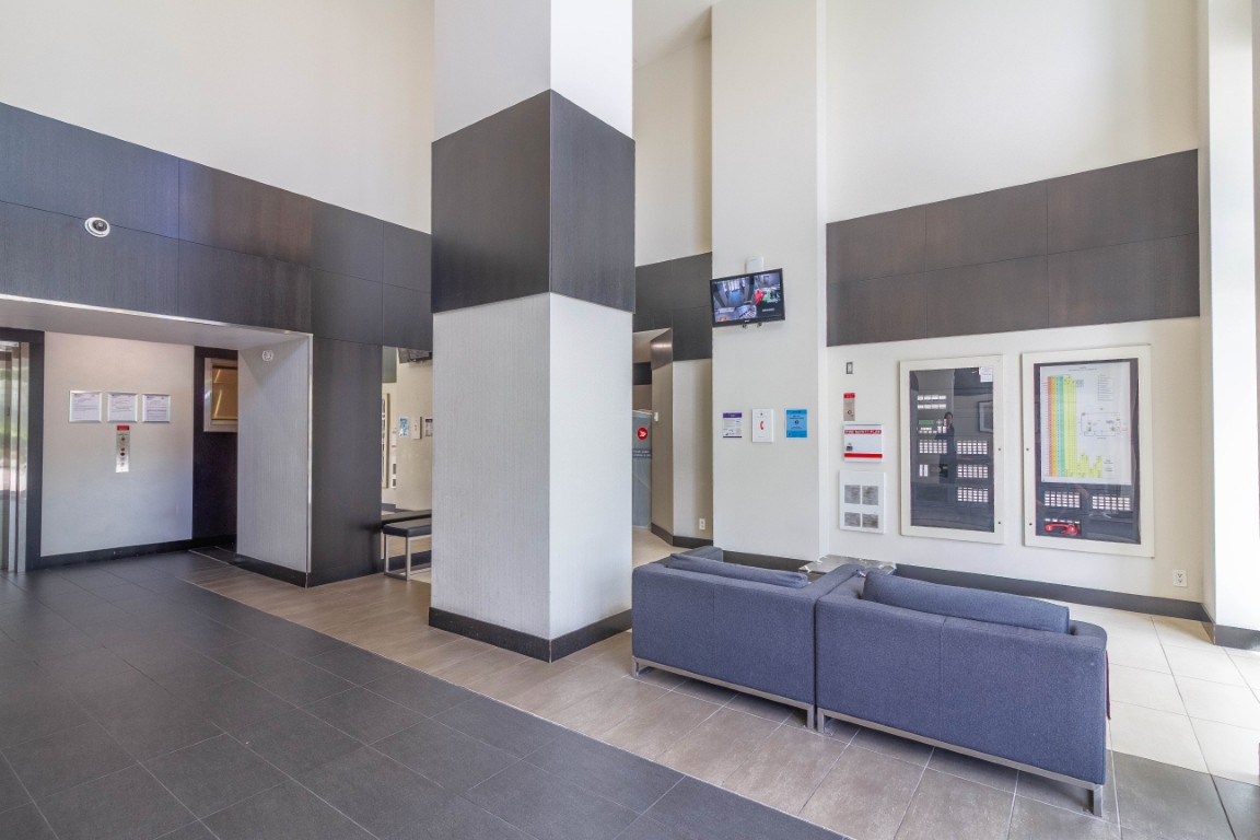 3702 2955 ATLANTIC AVENUE 29
