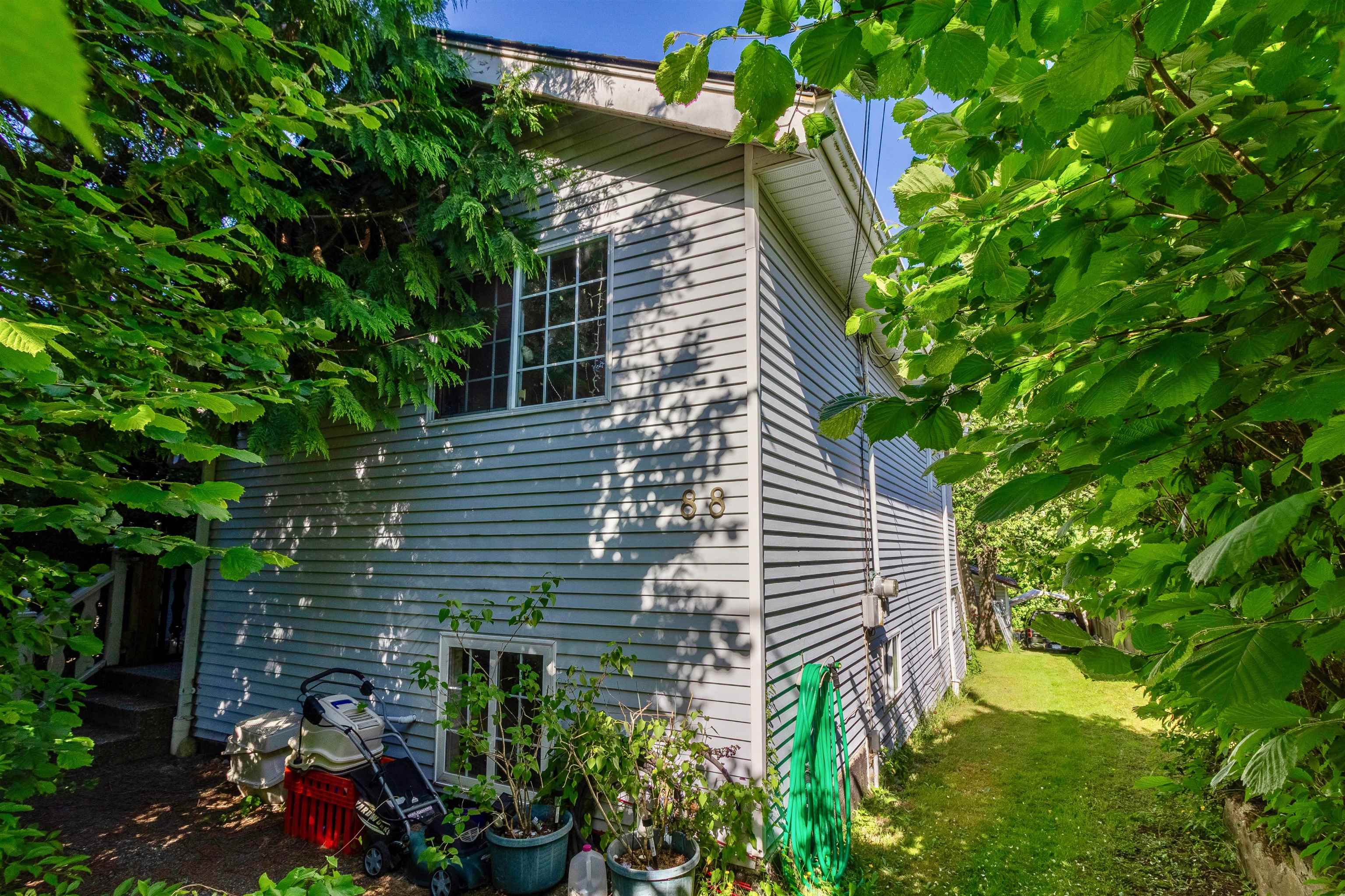88 FELL AVENUE 8