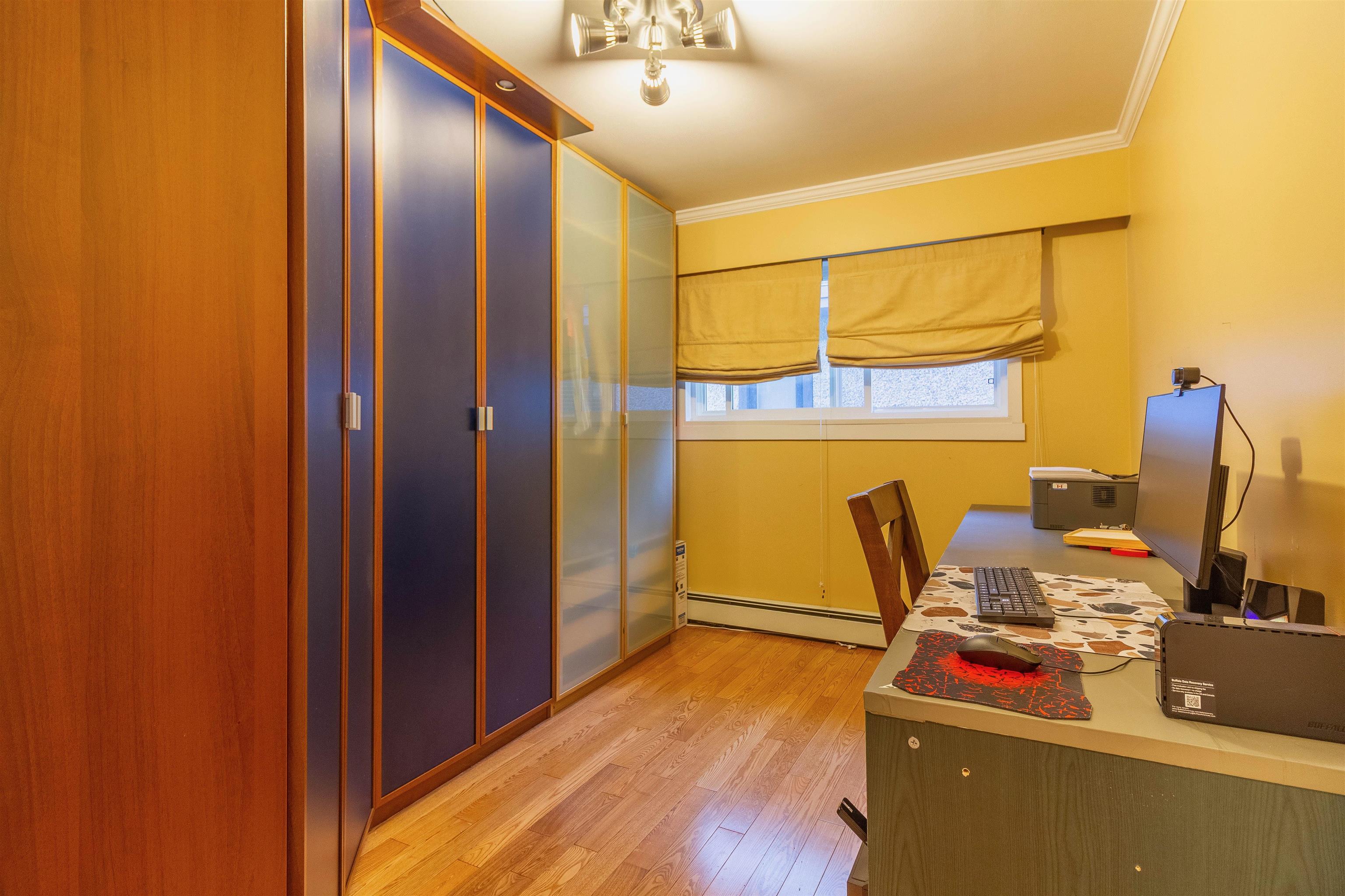 111 N FELL AVENUE 18