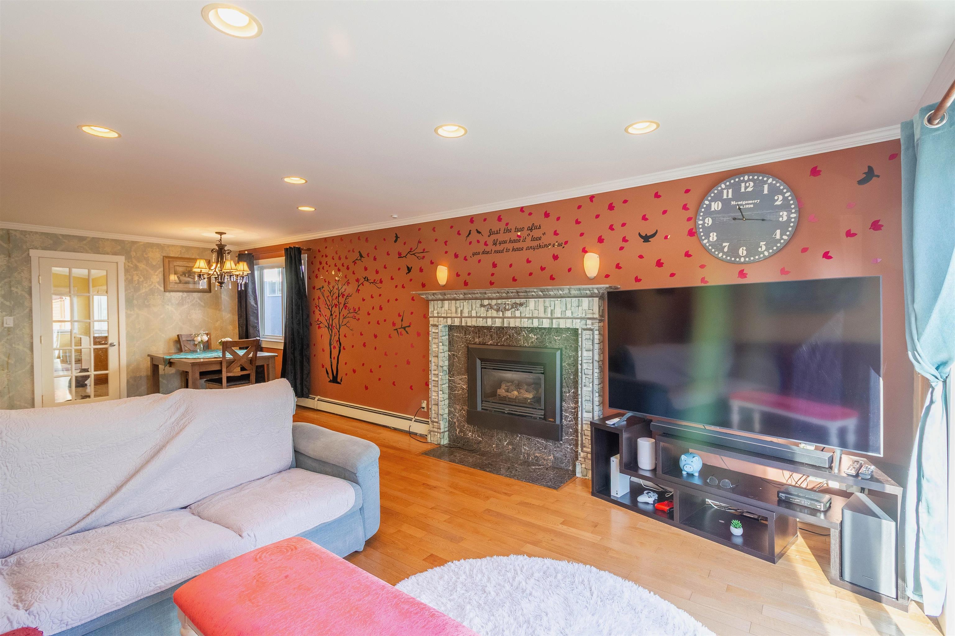 111 N FELL AVENUE 4