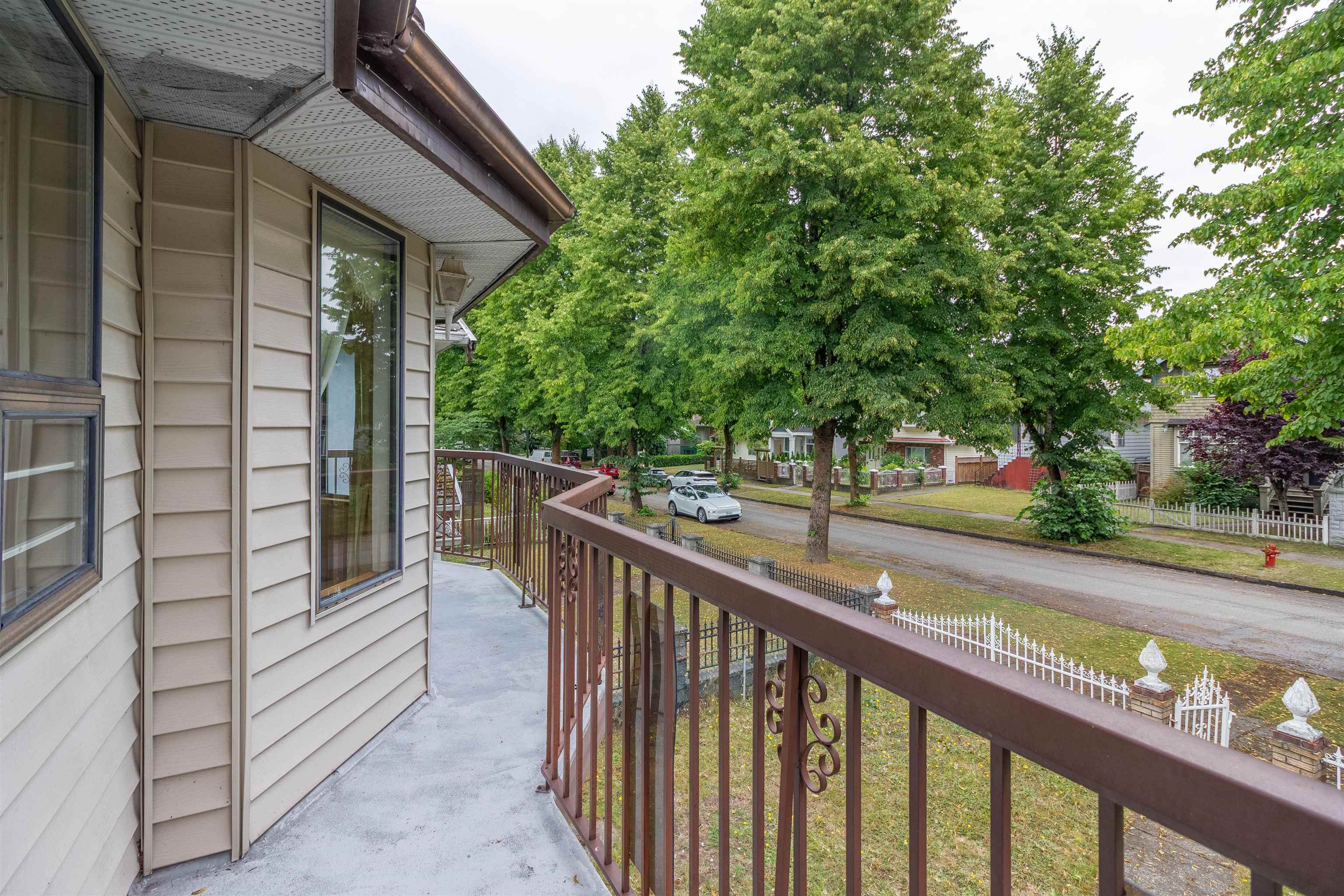 4467 PERRY STREET 16