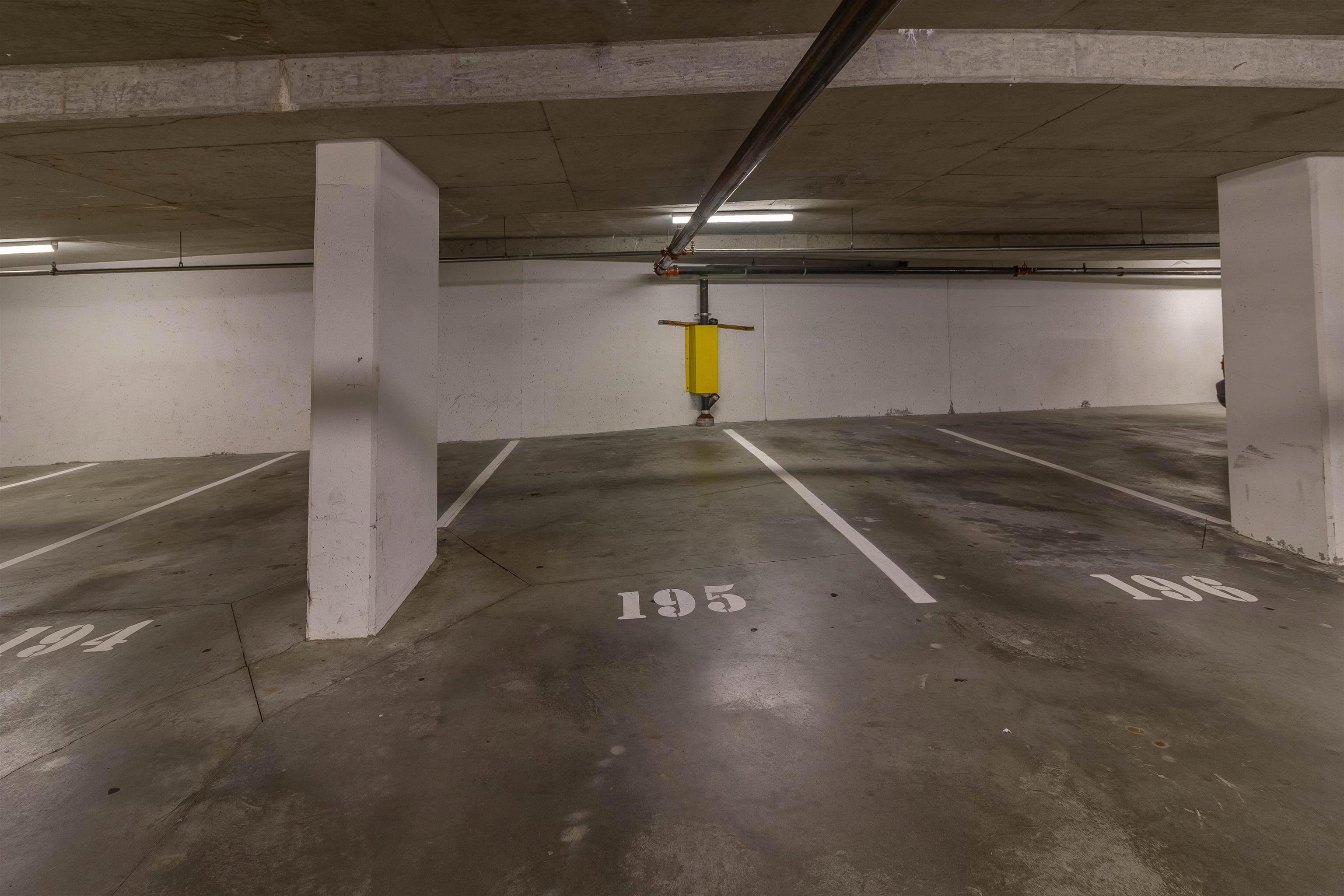 303 9298 UNIVERSITY CRESCENT 30